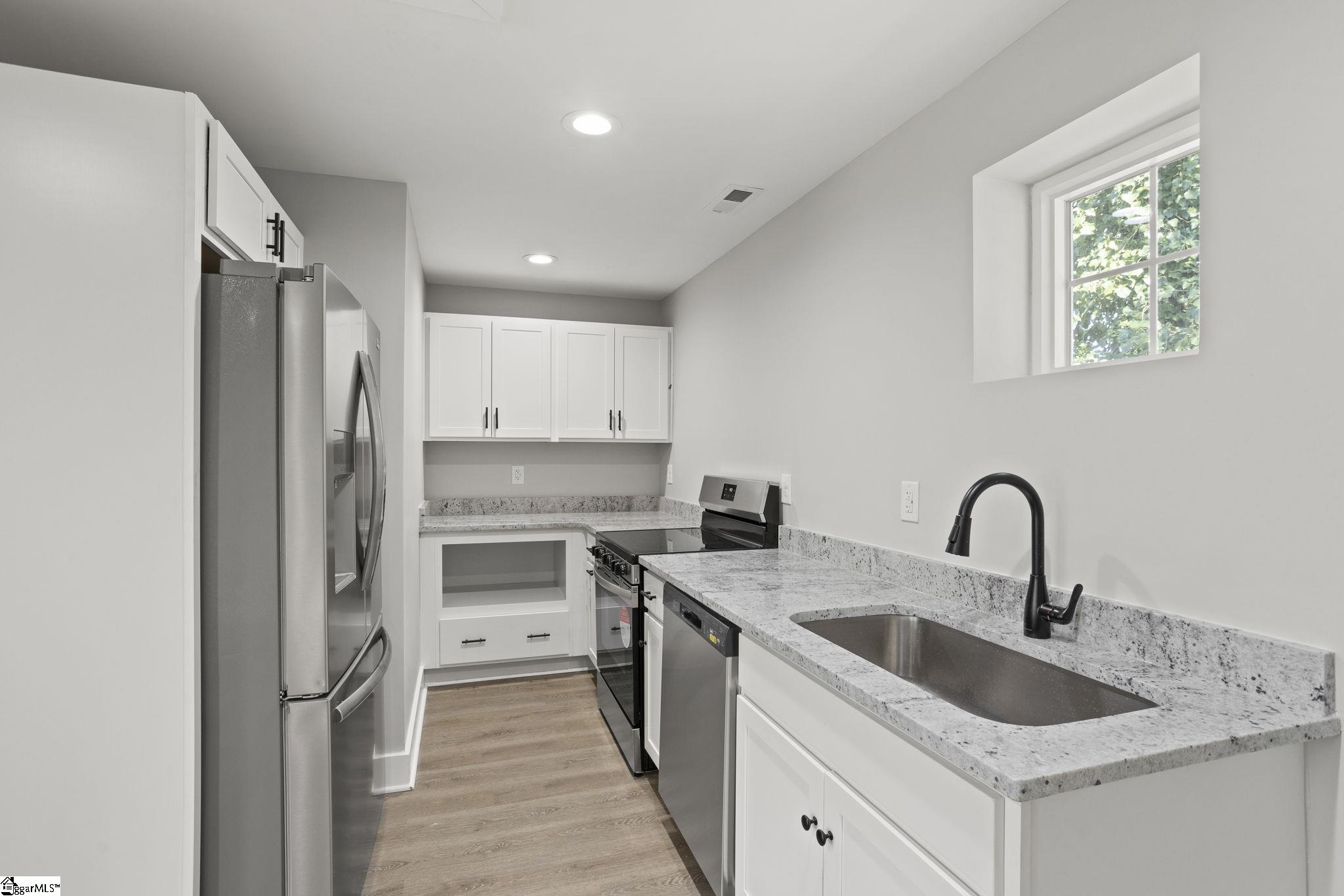 200 Darlington, Greenville, South Carolina image 30