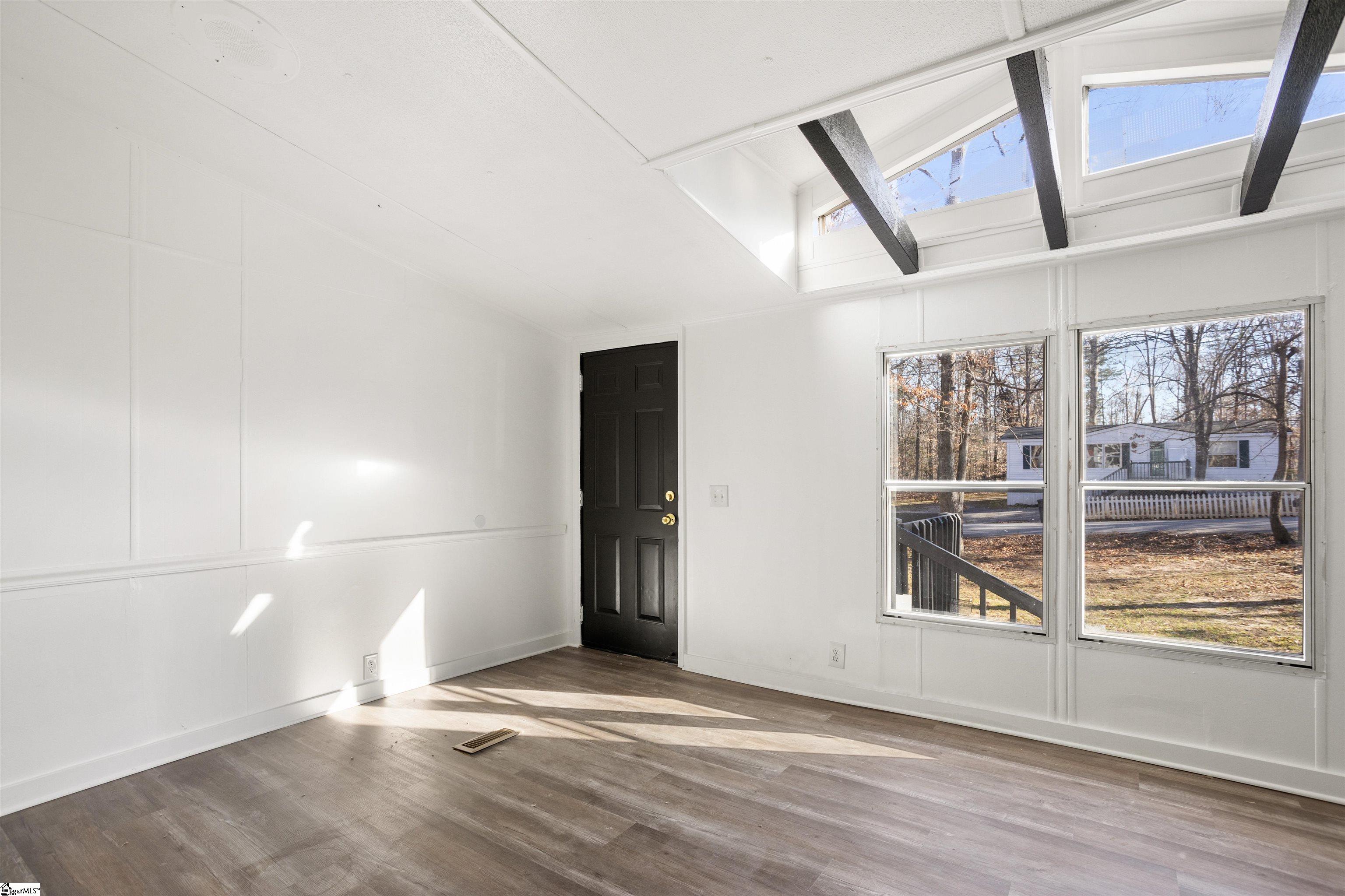 605 Englewood, Greenville, South Carolina image 3