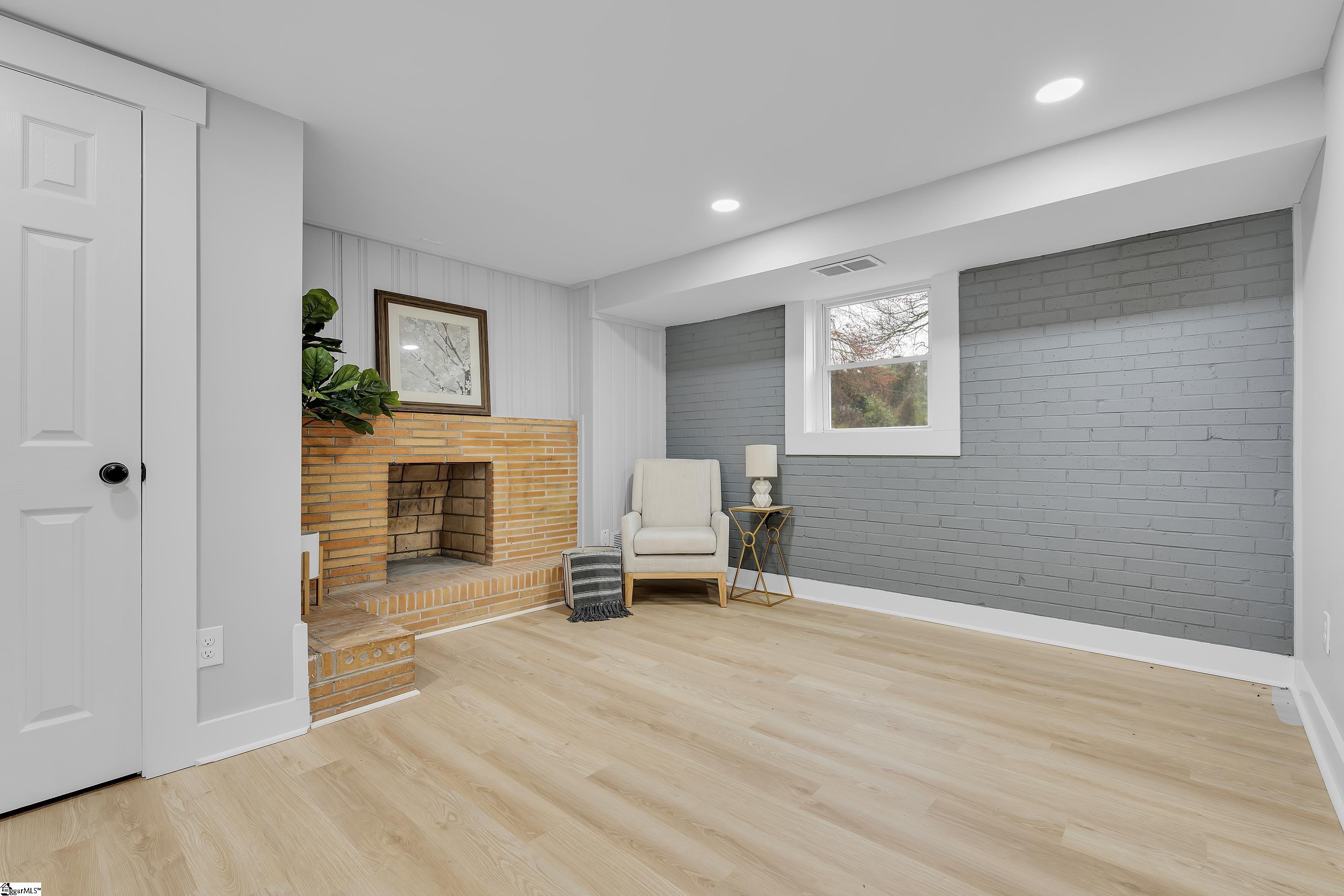 16 Glendale, Greenville, South Carolina image 16