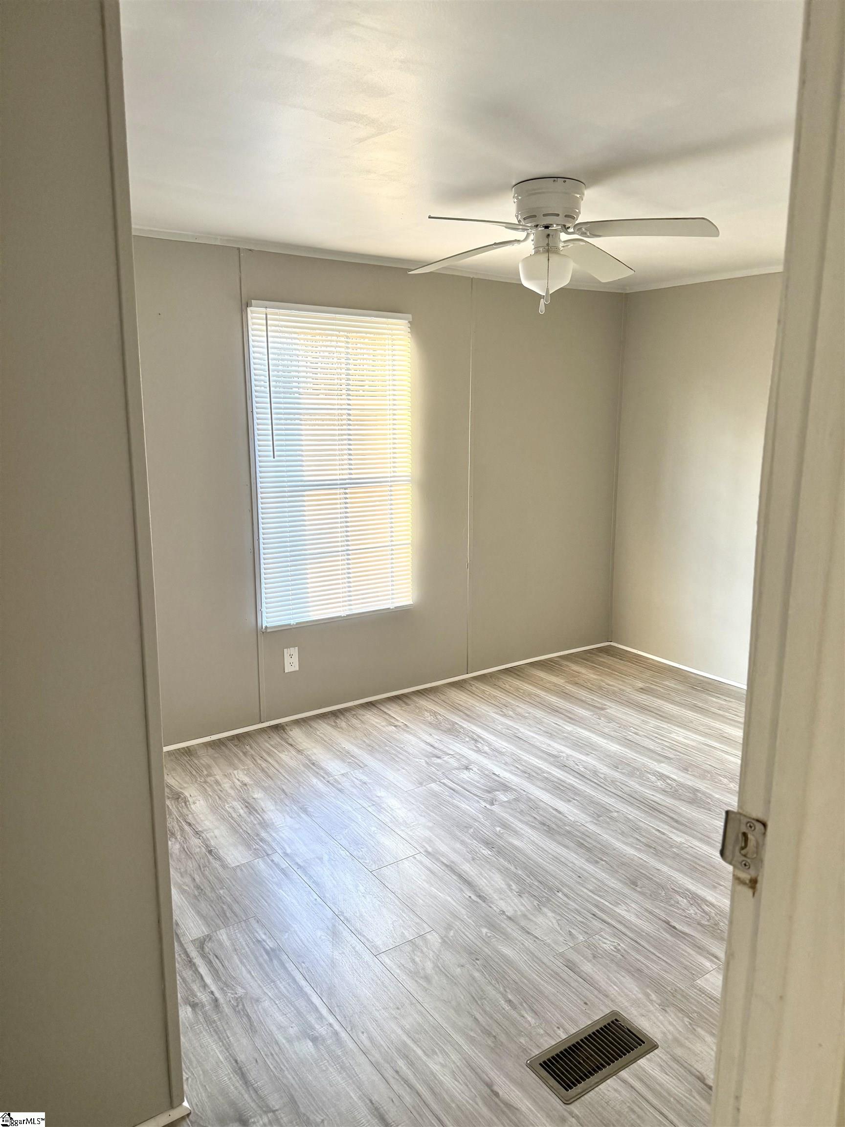 240 Main, Converse, South Carolina image 16