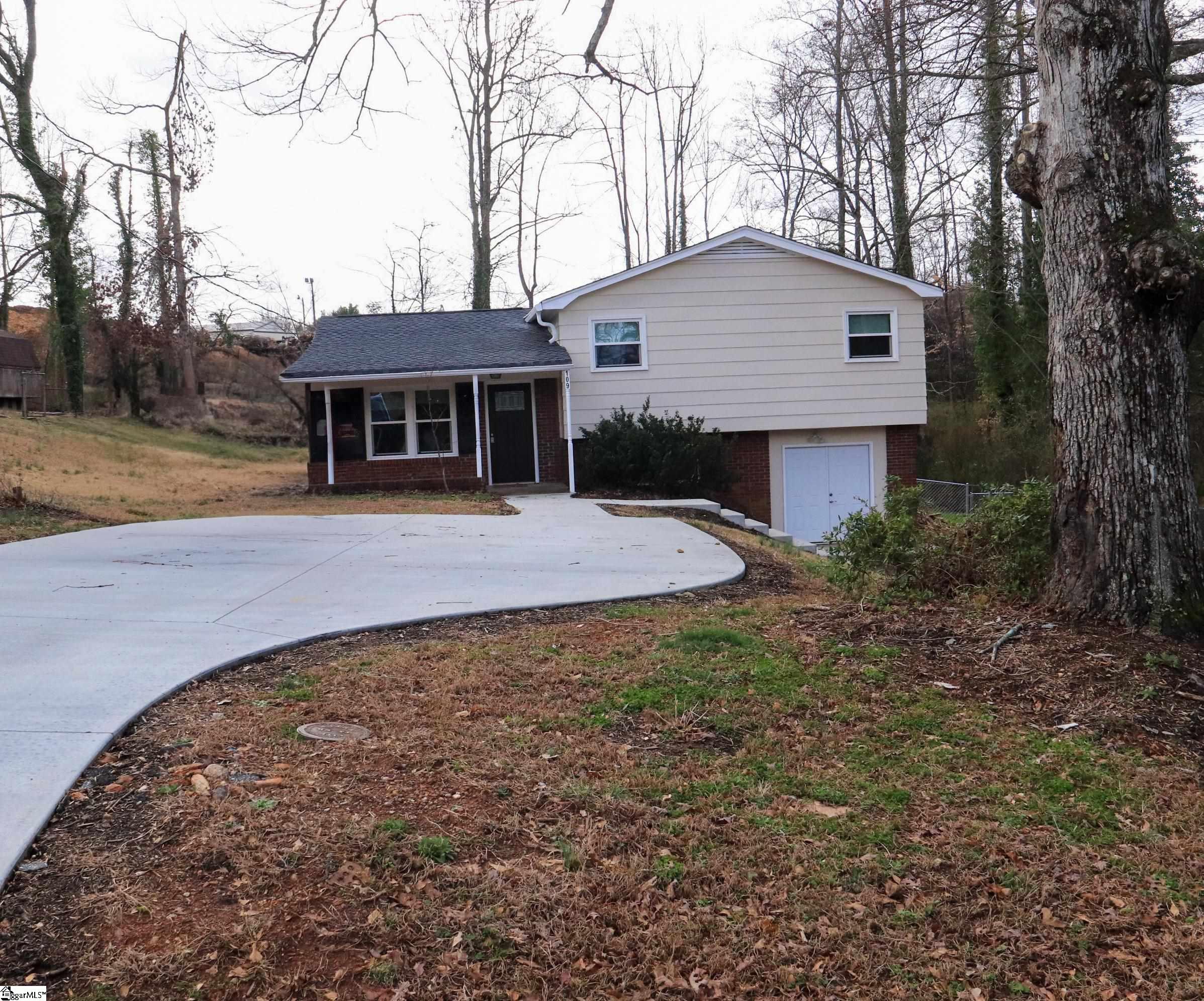106 Holburn Lane, Taylors SC 29687