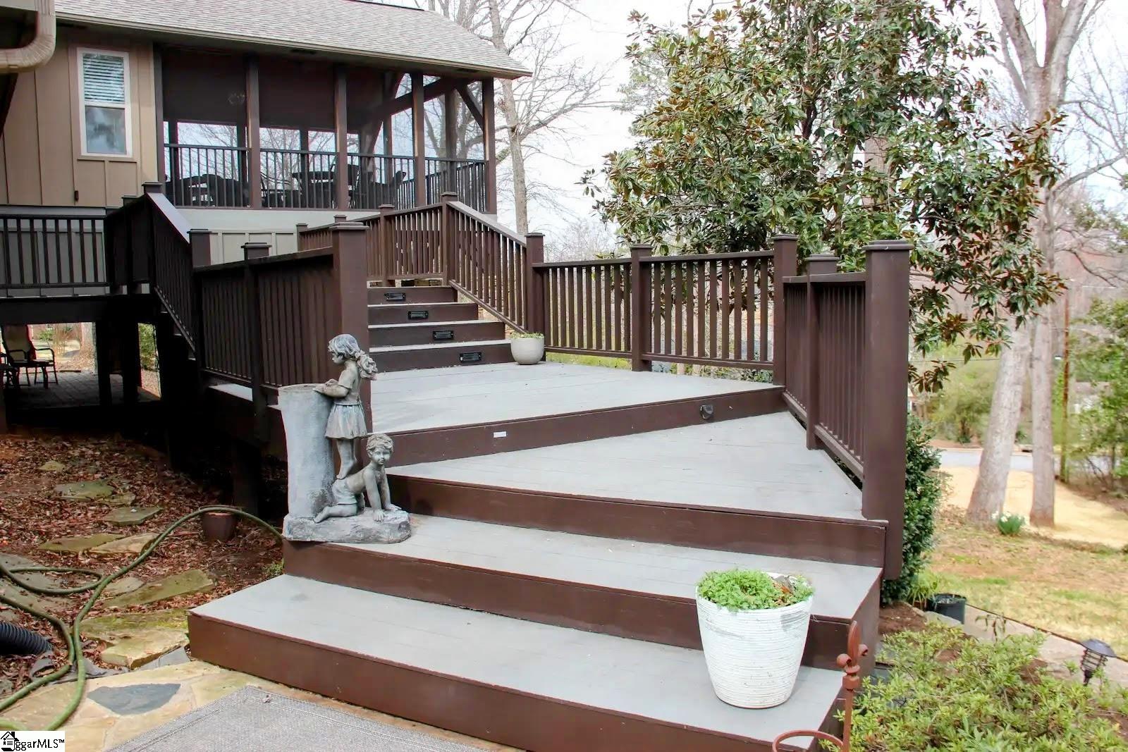 Steps to Front Door & Deck