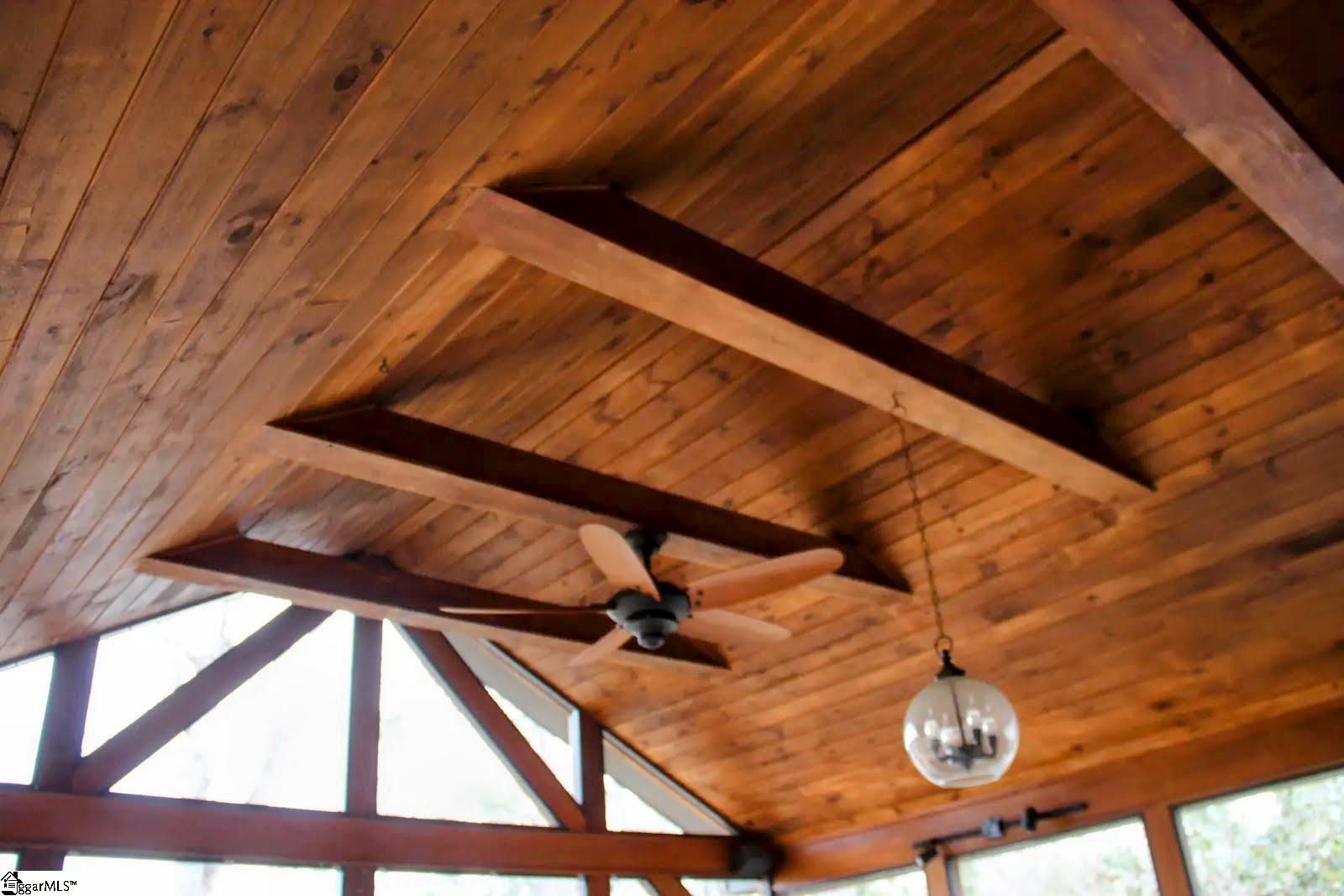 Gorgeous Ceiling
