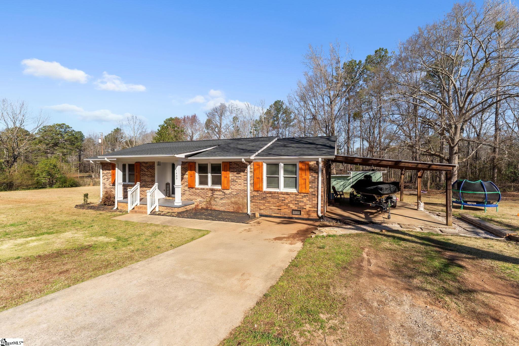 1409 Whiten, Belton, South Carolina image 2