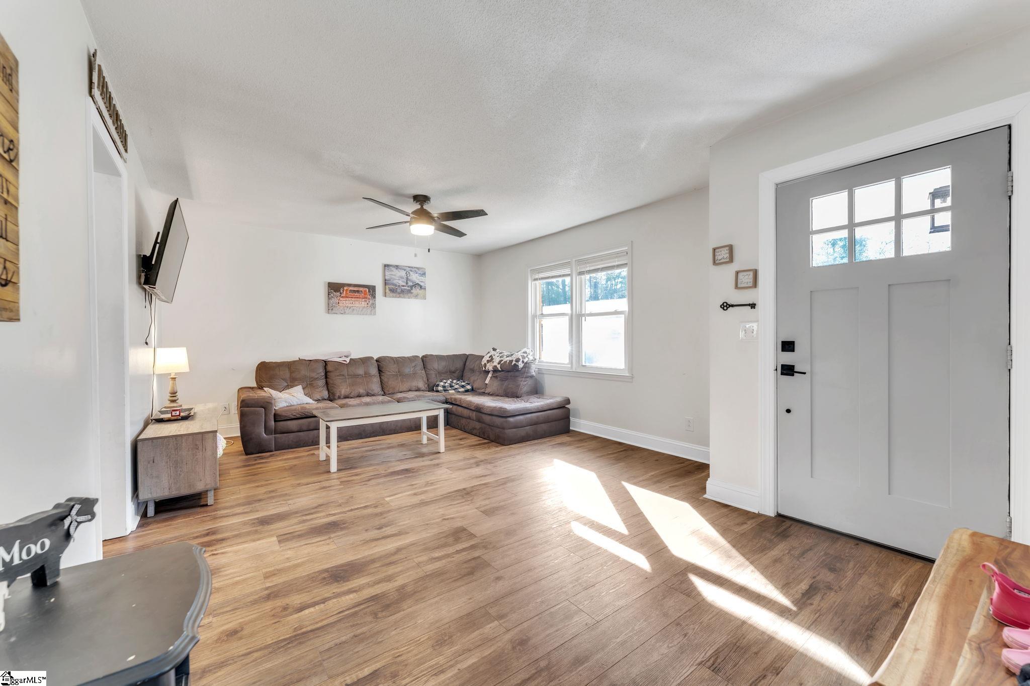 1409 Whiten, Belton, South Carolina image 15