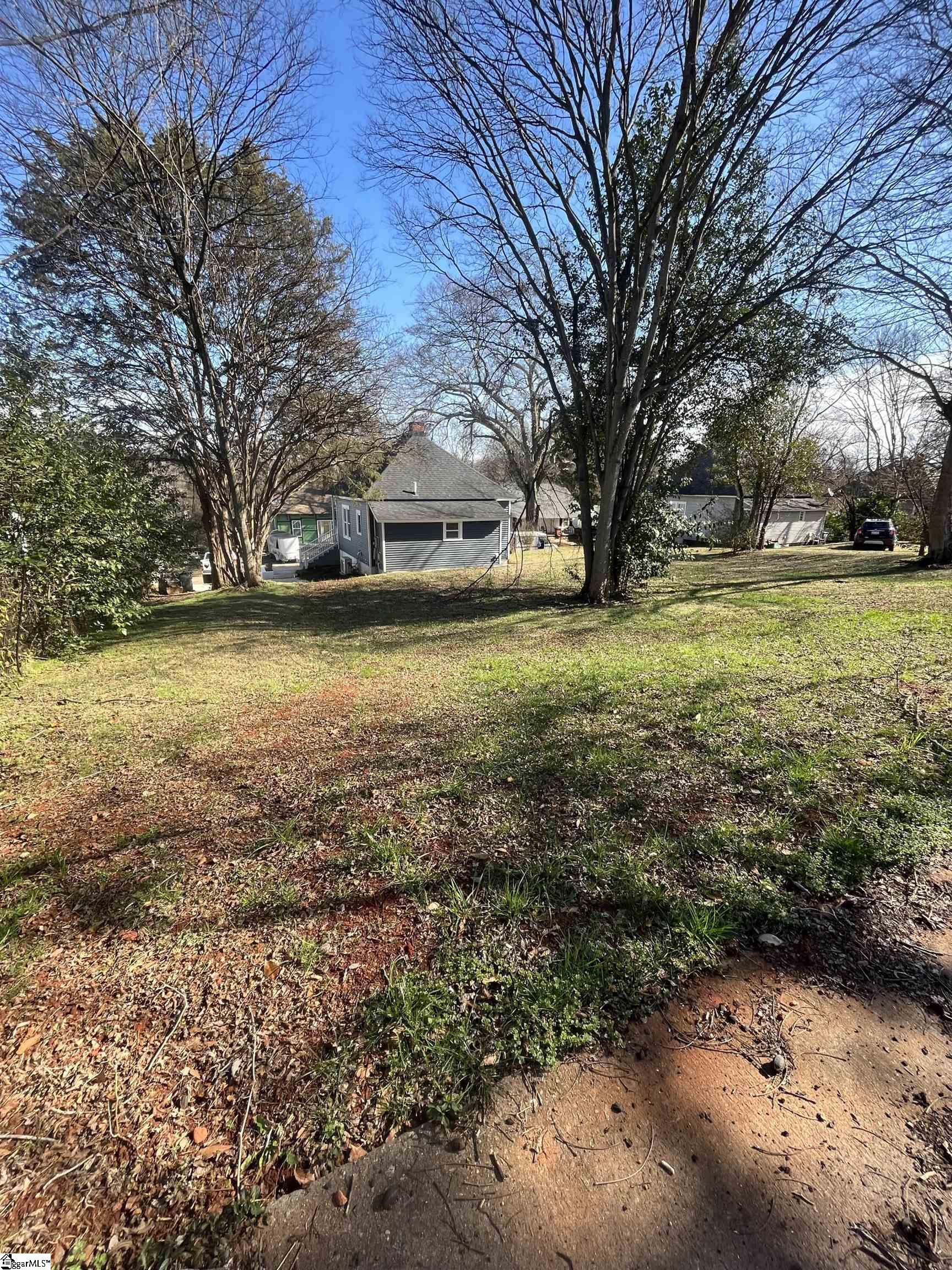 21 W 6th, Greenville, South Carolina image 10