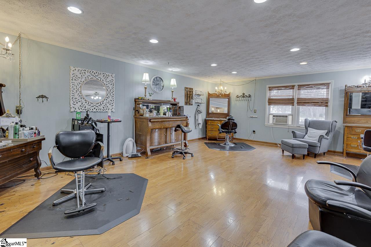 201 E College, Simpsonville, South Carolina image 22