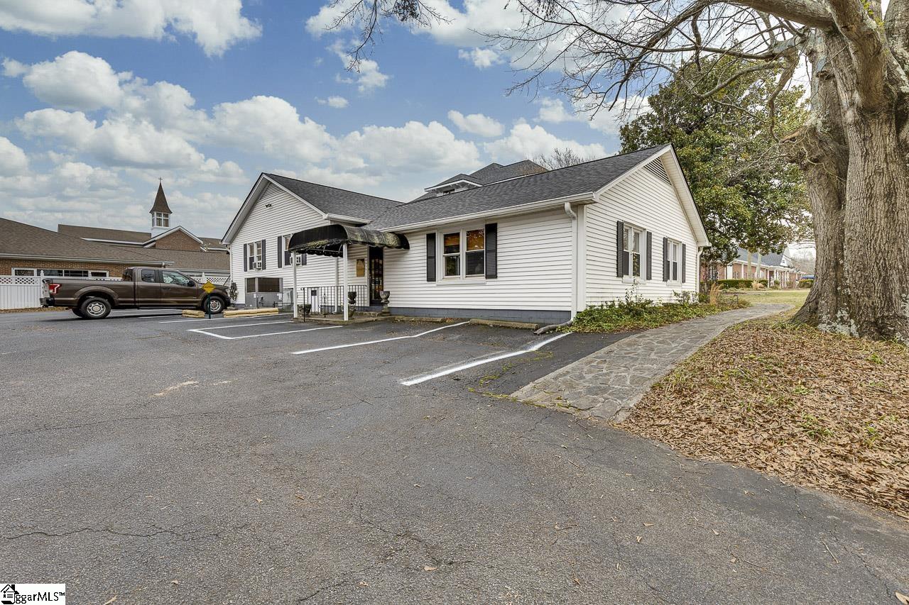 201 E College, Simpsonville, South Carolina image 29