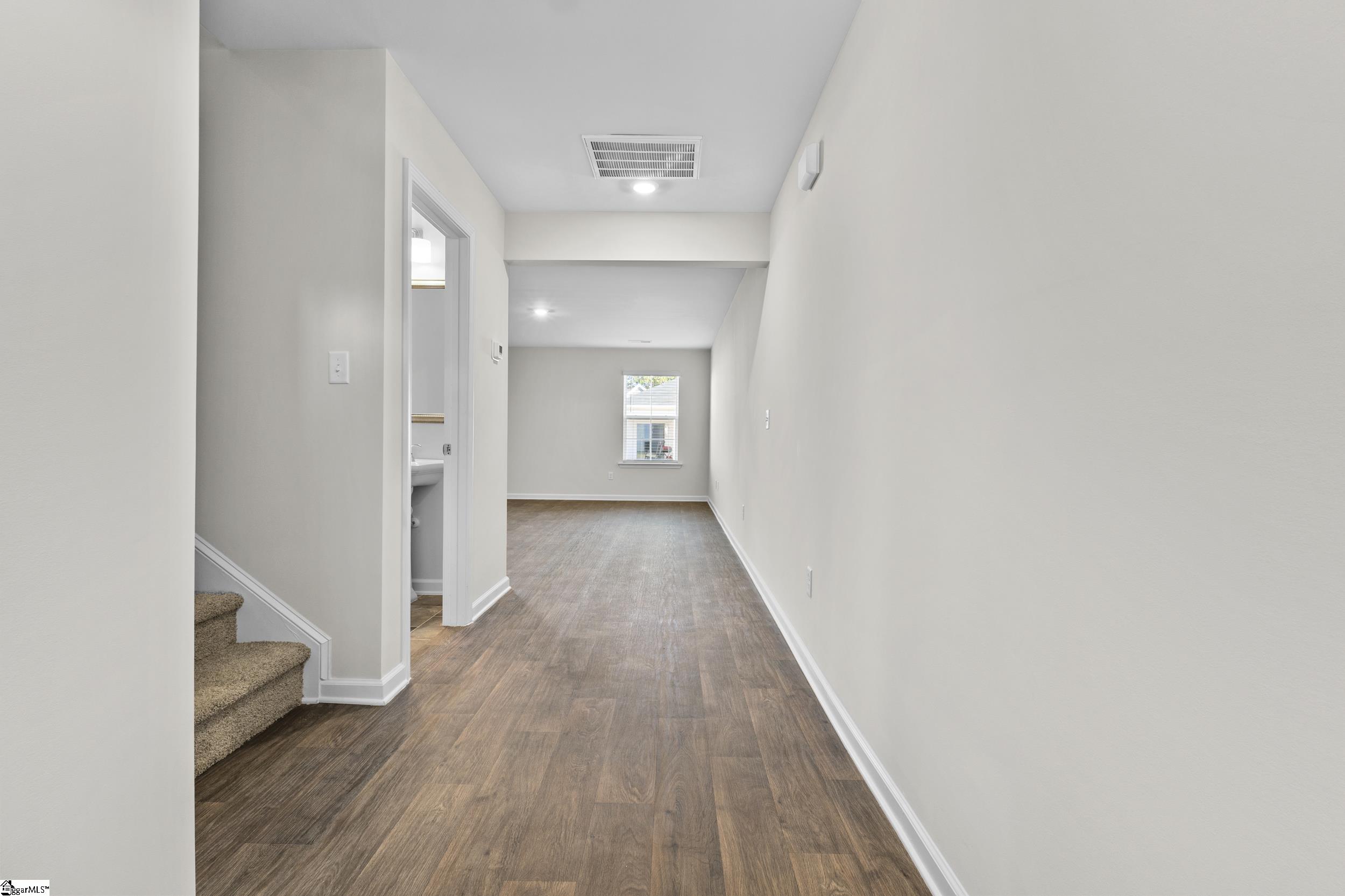 302 Hidden Hills, Laurens, South Carolina image 2