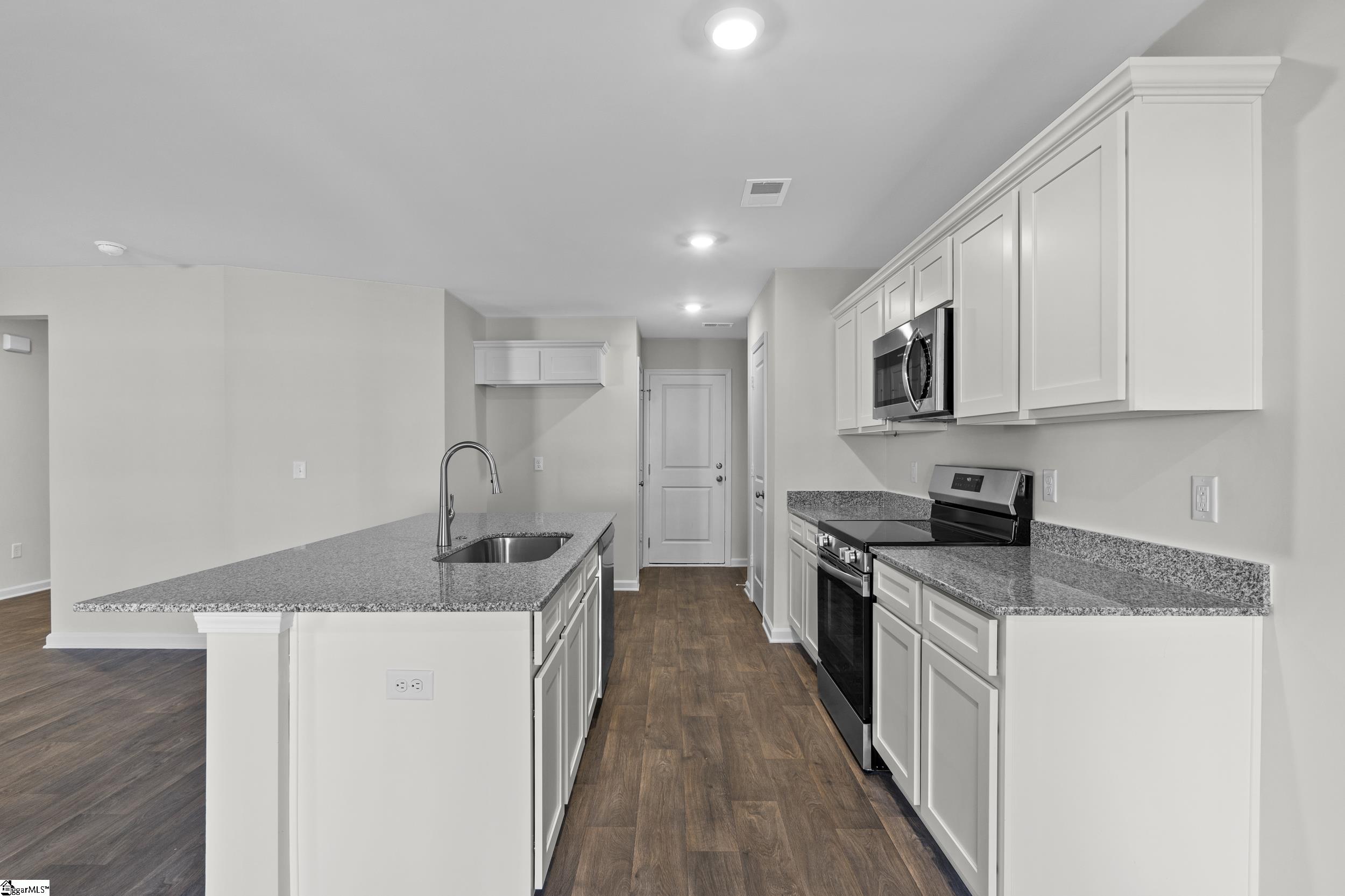 302 Hidden Hills, Laurens, South Carolina image 7