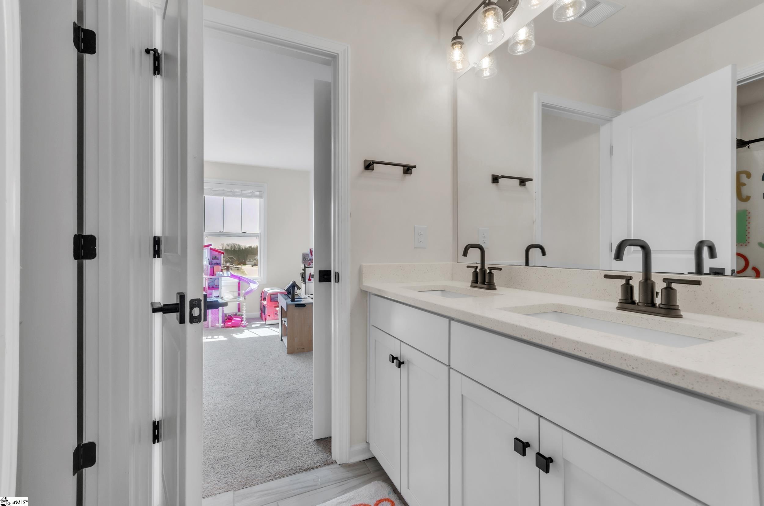 6039 Thicket, Boiling Springs, South Carolina image 24