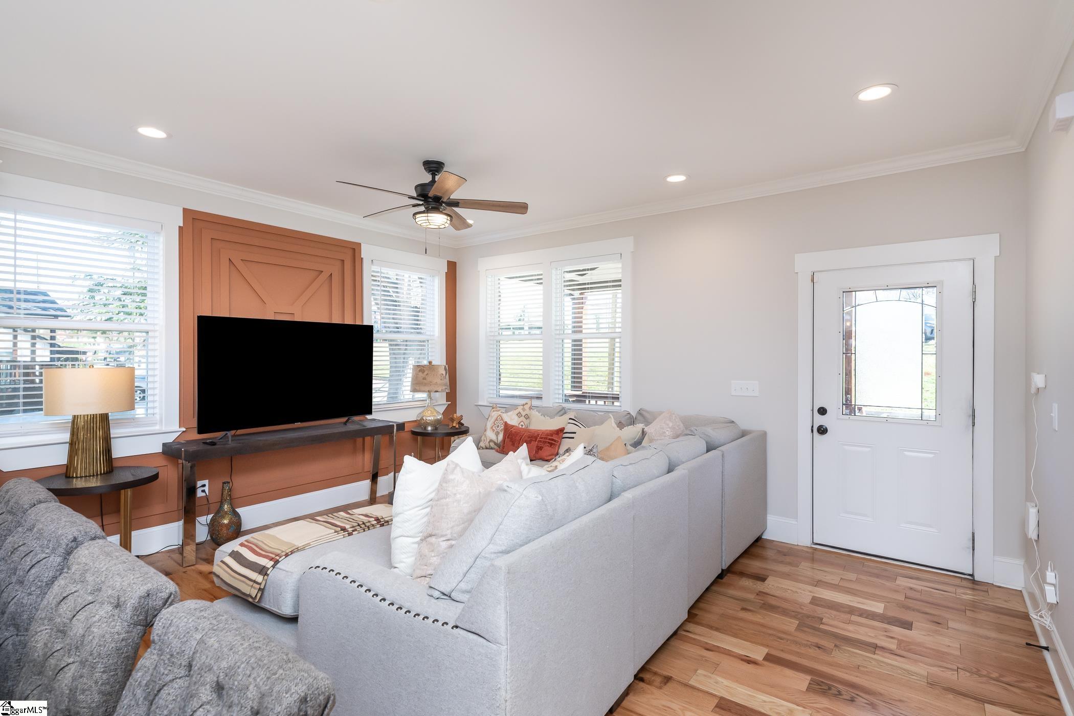 105 Sterling, Greenville, South Carolina image 5