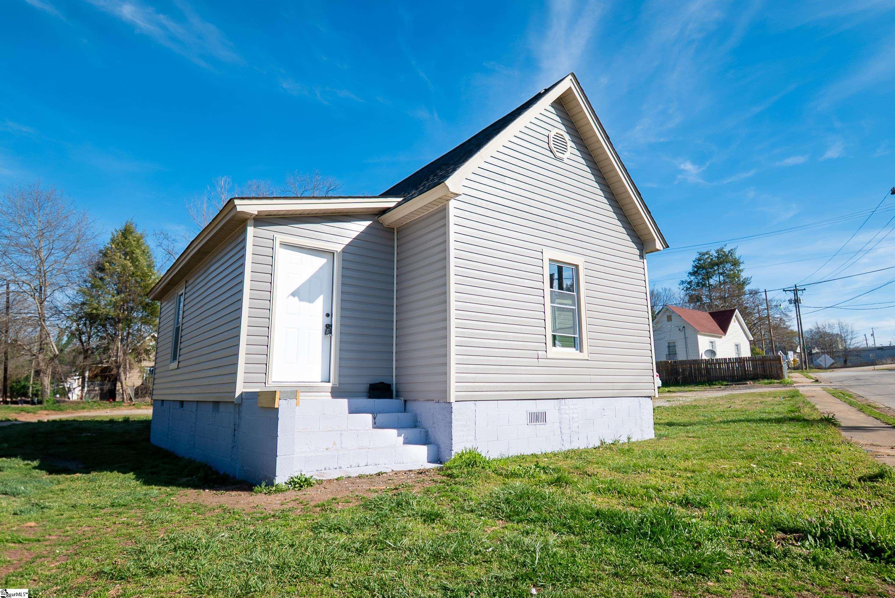 21 Gallon, Greenville, South Carolina image 3