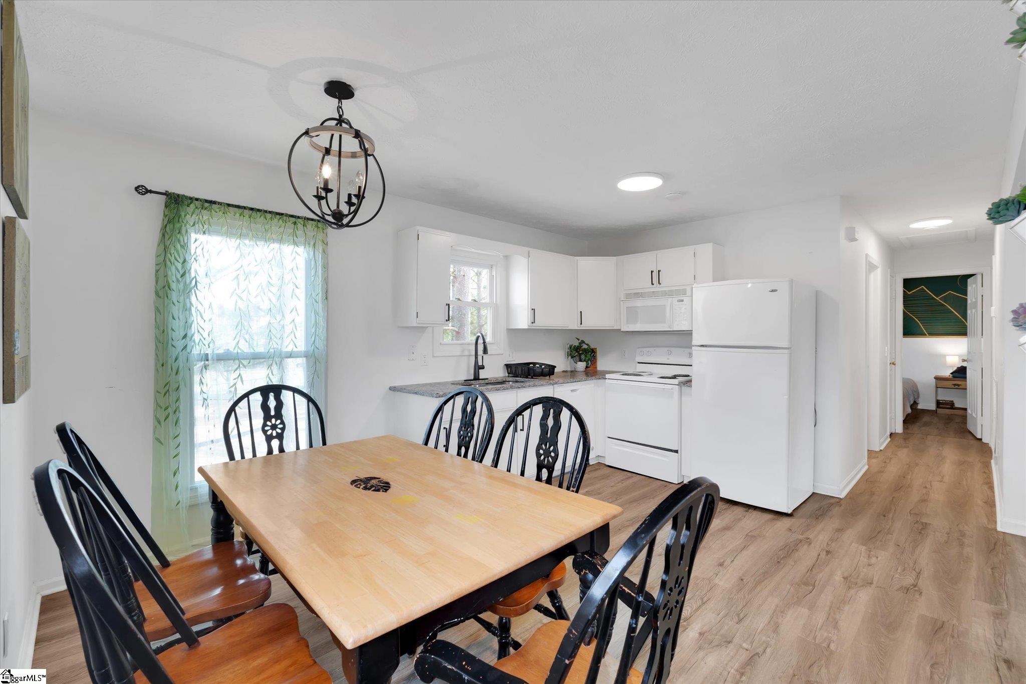 206 West, Greenville, South Carolina image 11