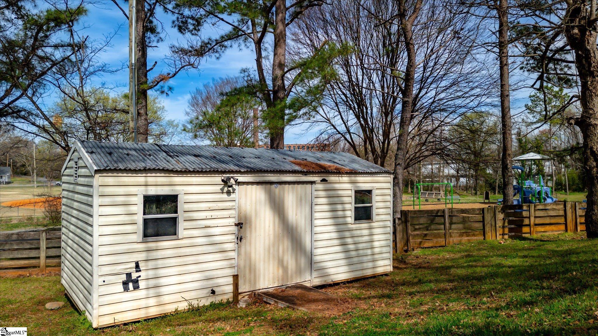 206 West, Greenville, South Carolina image 20