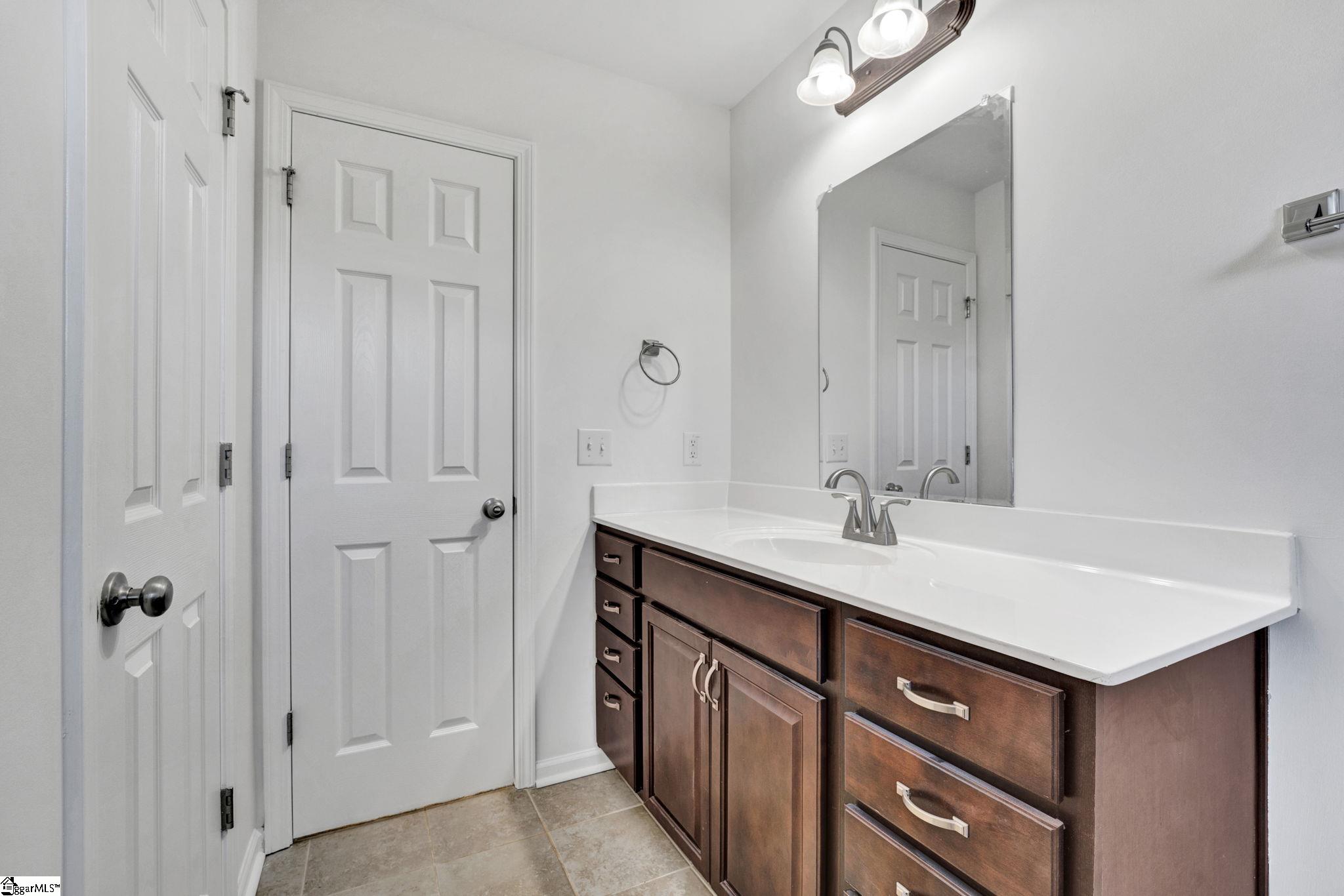 955 Bramlett, Laurens, South Carolina image 35