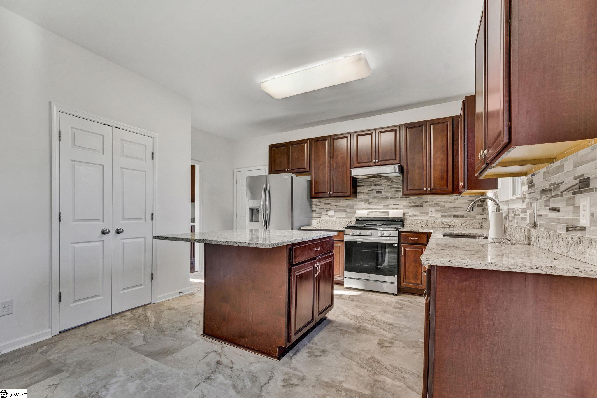 955 Bramlett, Laurens, South Carolina image 5