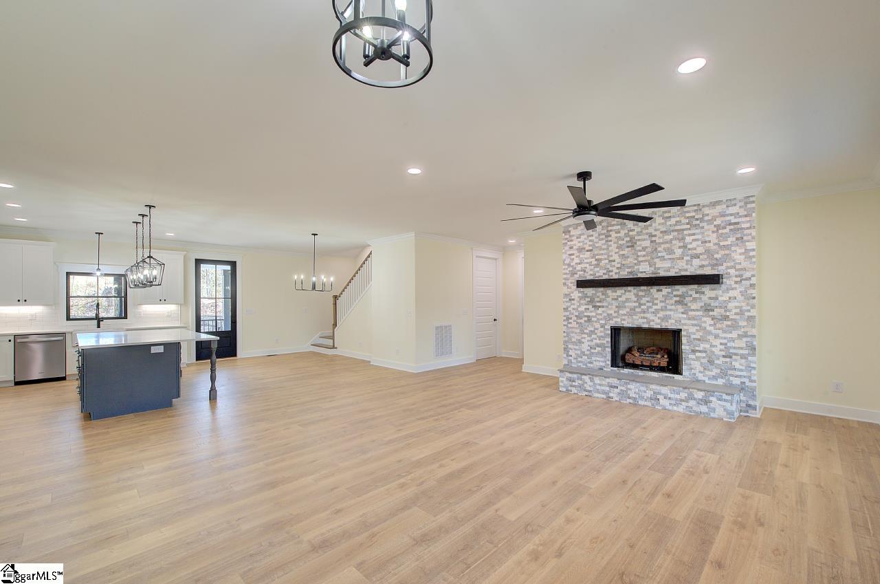 2371 Tigerville, Travelers Rest, South Carolina image 13