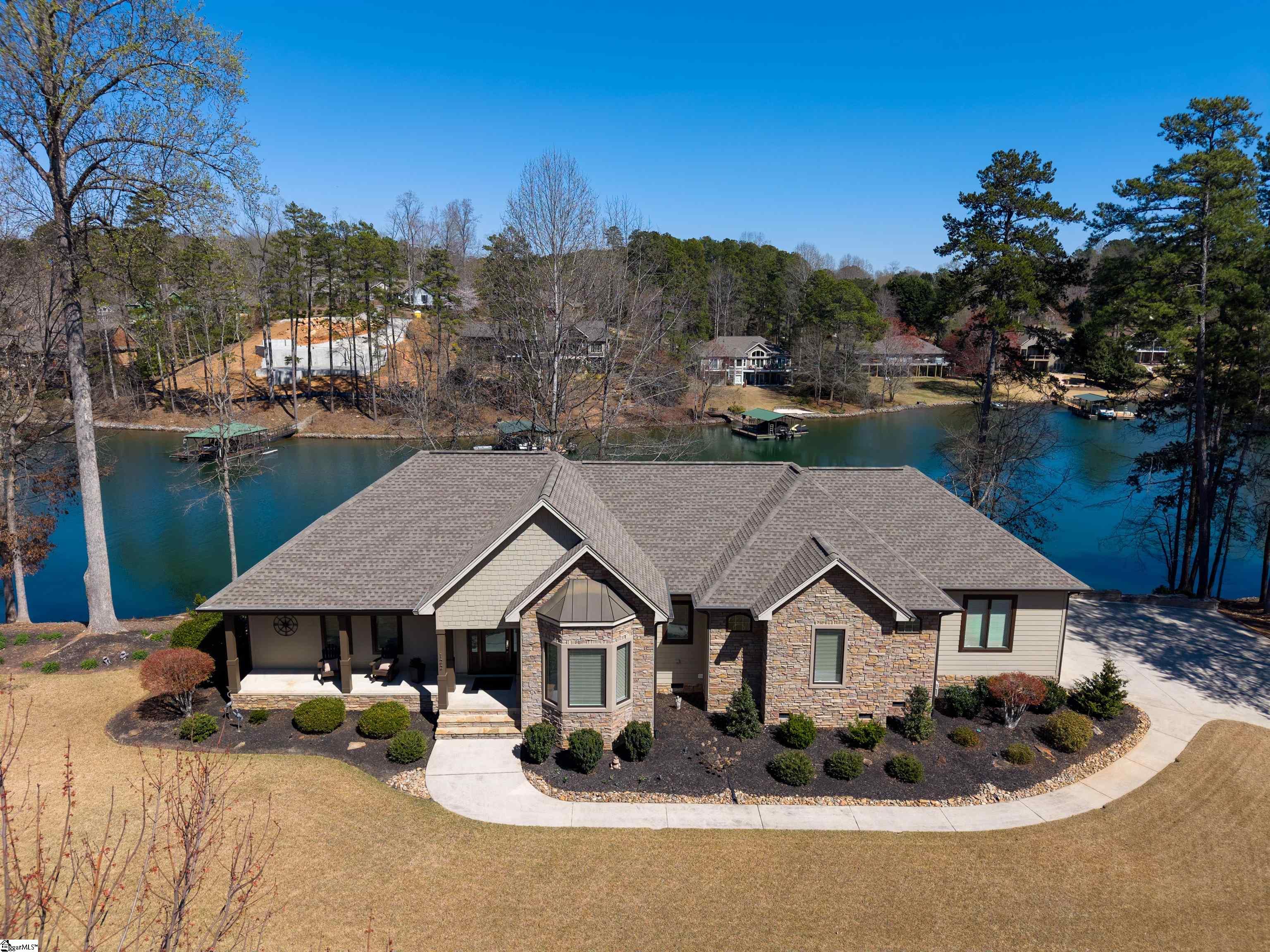 122 Shelter Cove Drive Seneca, SC 29672