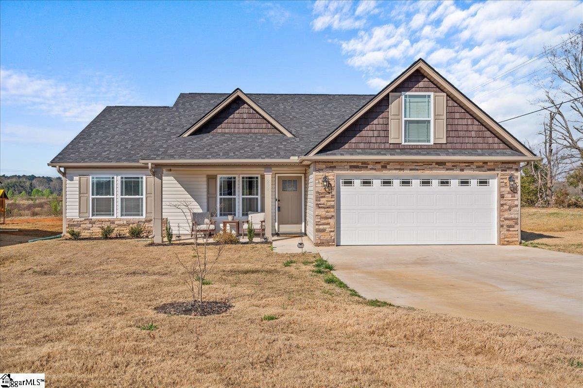 202 Rc Thompson Road, Chesnee SC 29323