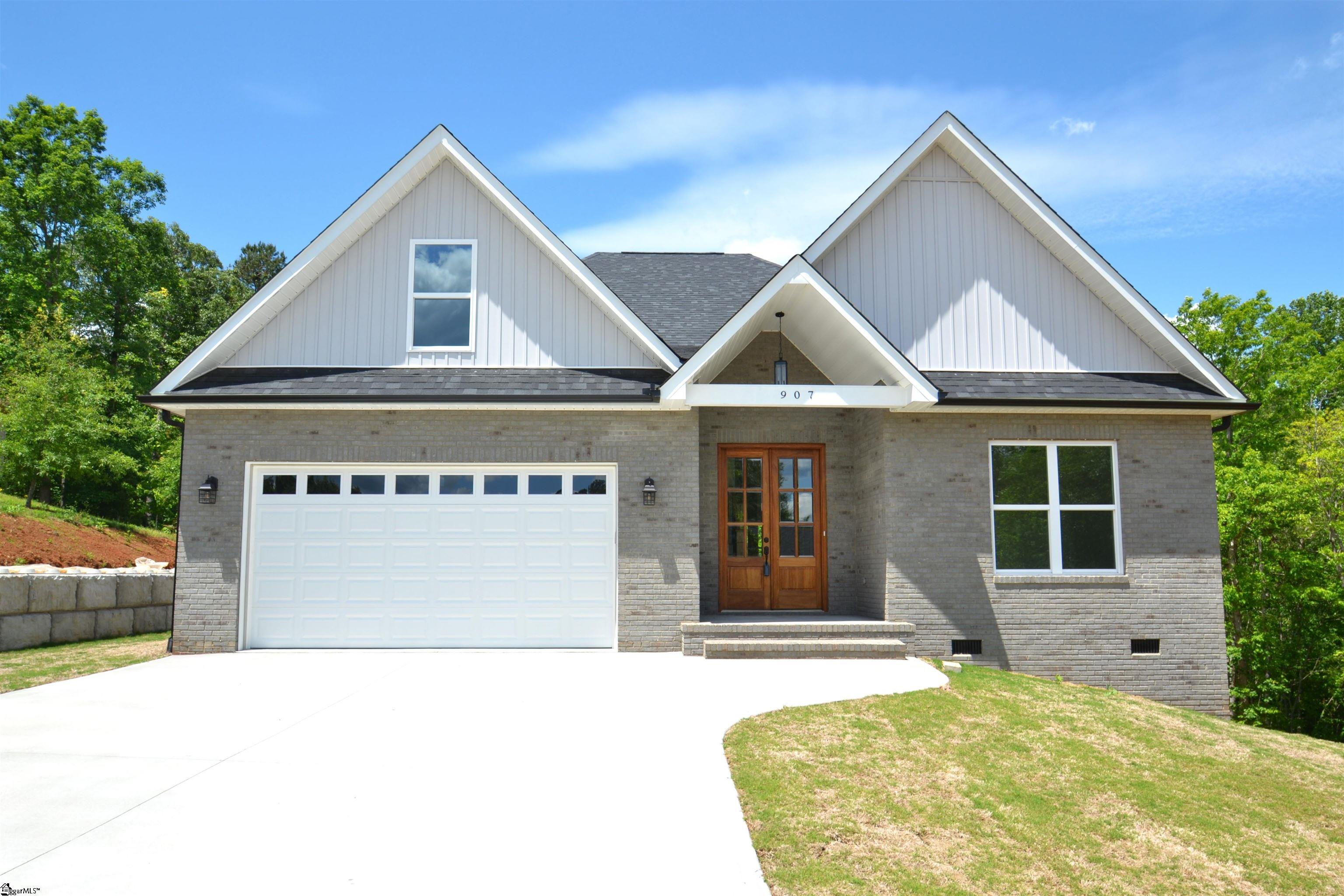 907 Aragon Court, Boiling Springs SC 29316