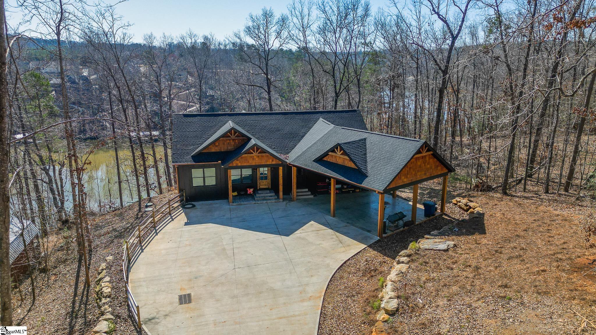Lakefront with private dock on Beautiful Lake Keowee