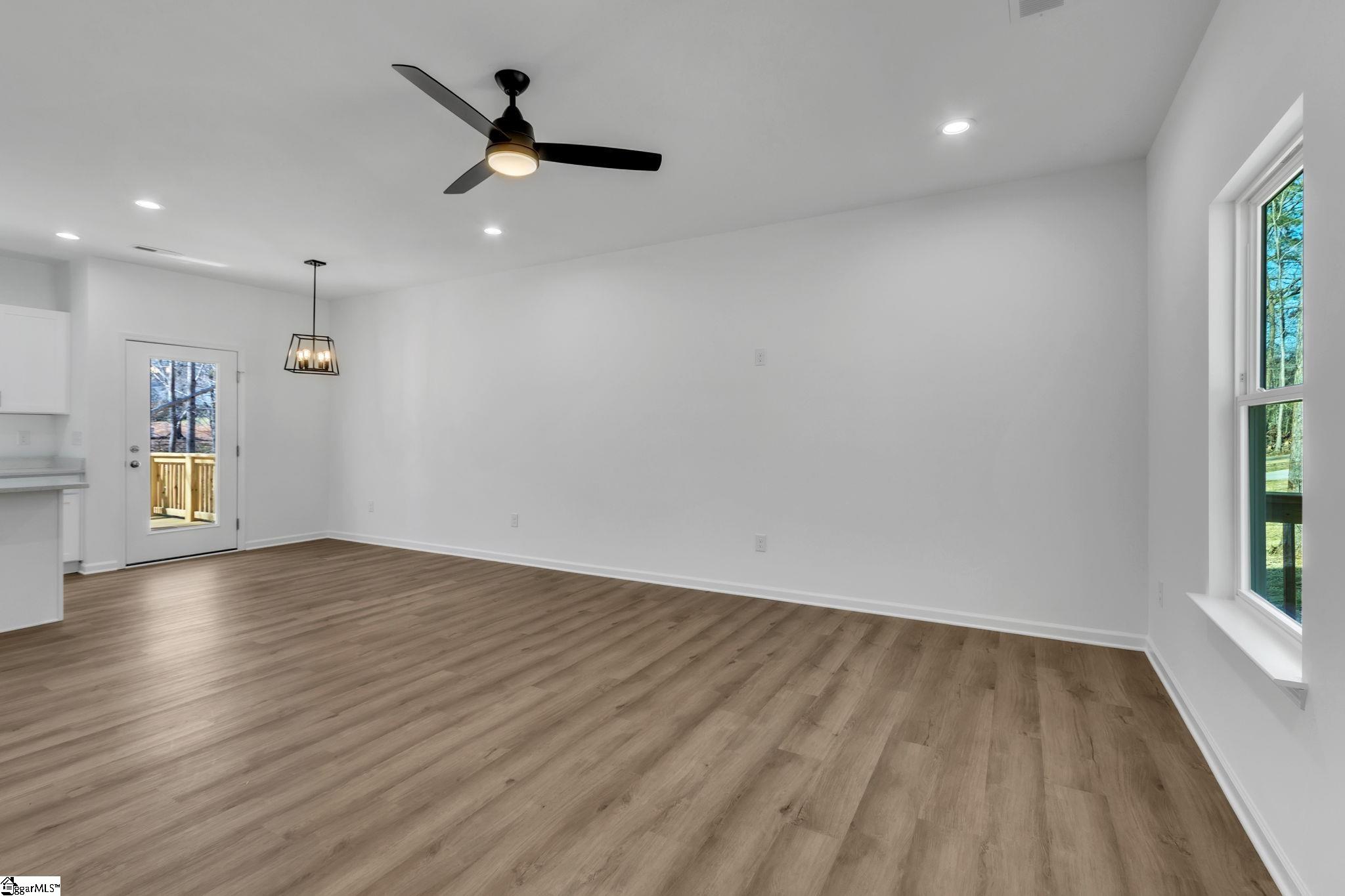 16 Polk, Greenville, South Carolina image 4