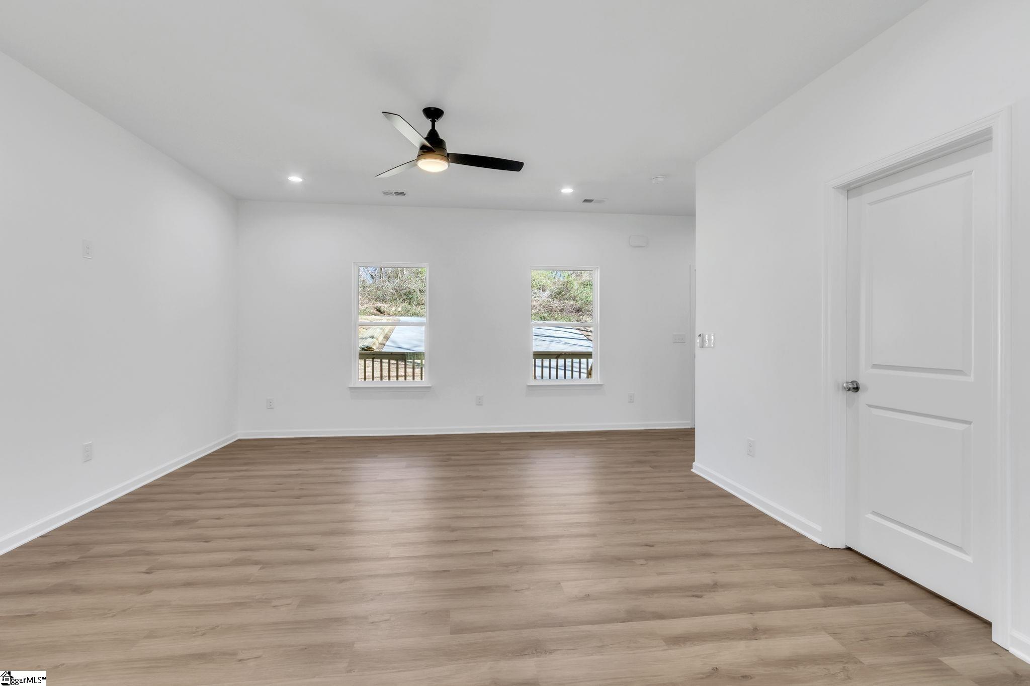 16 Polk, Greenville, South Carolina image 5