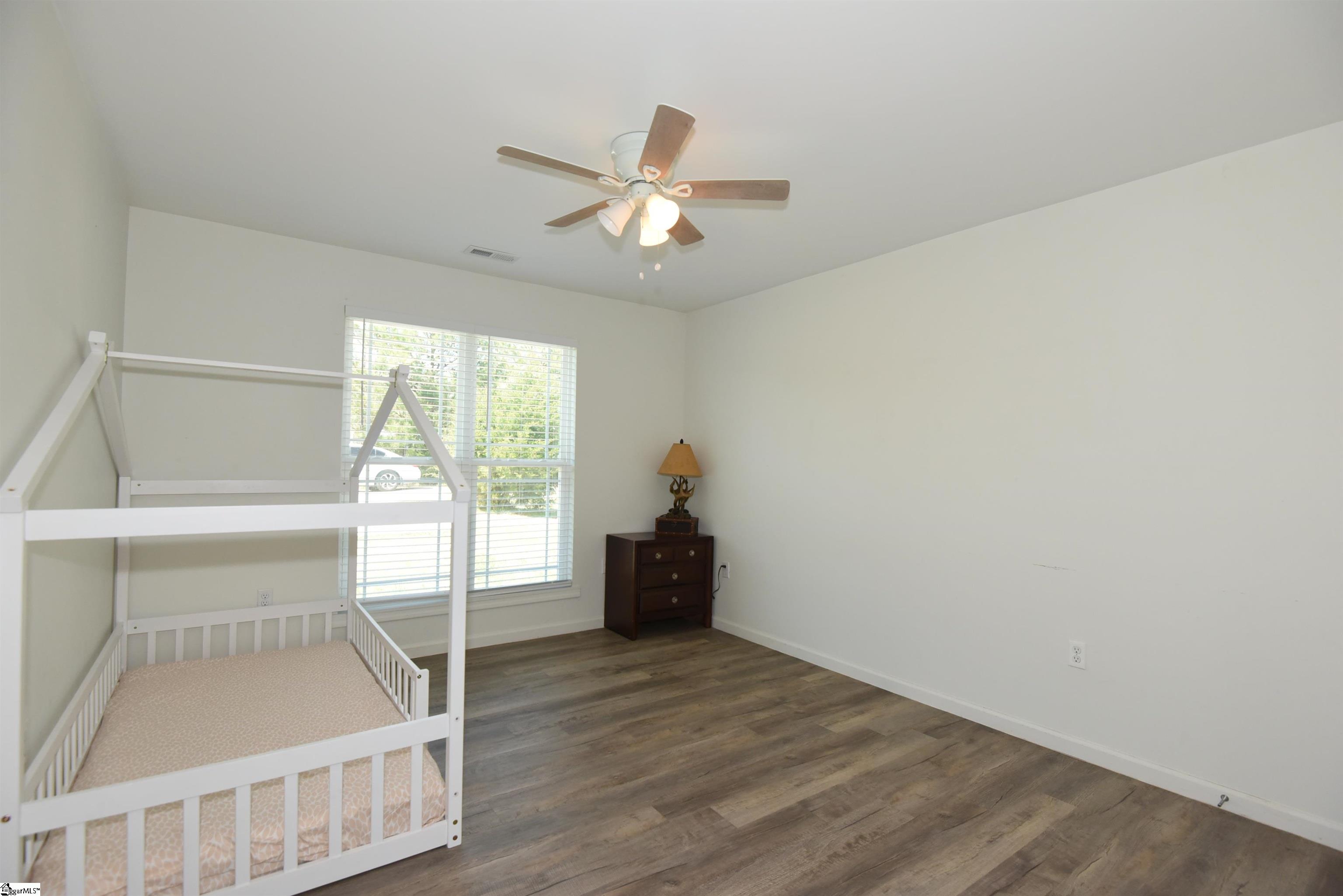 121 Colleton, Clinton, South Carolina image 12