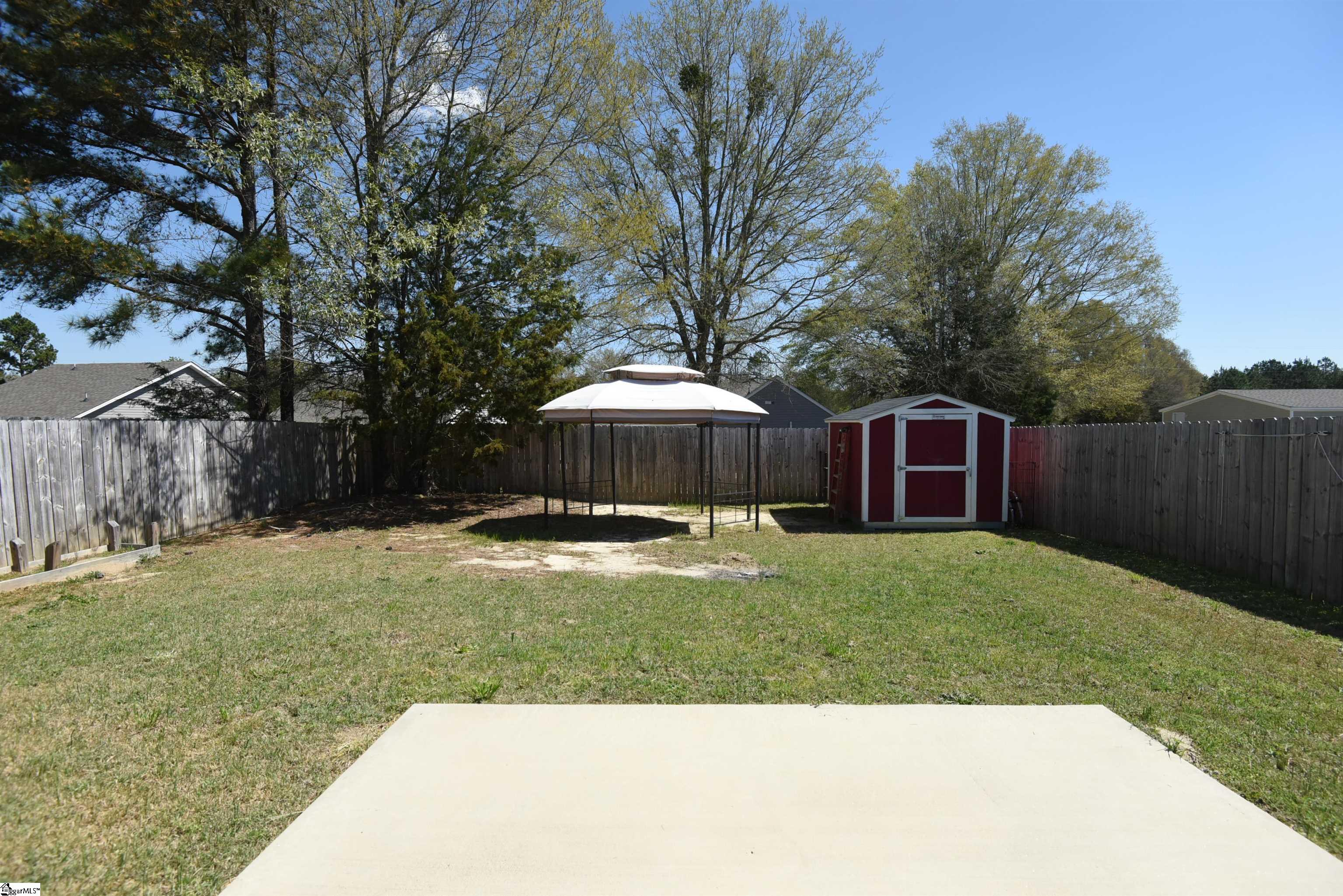 121 Colleton, Clinton, South Carolina image 15