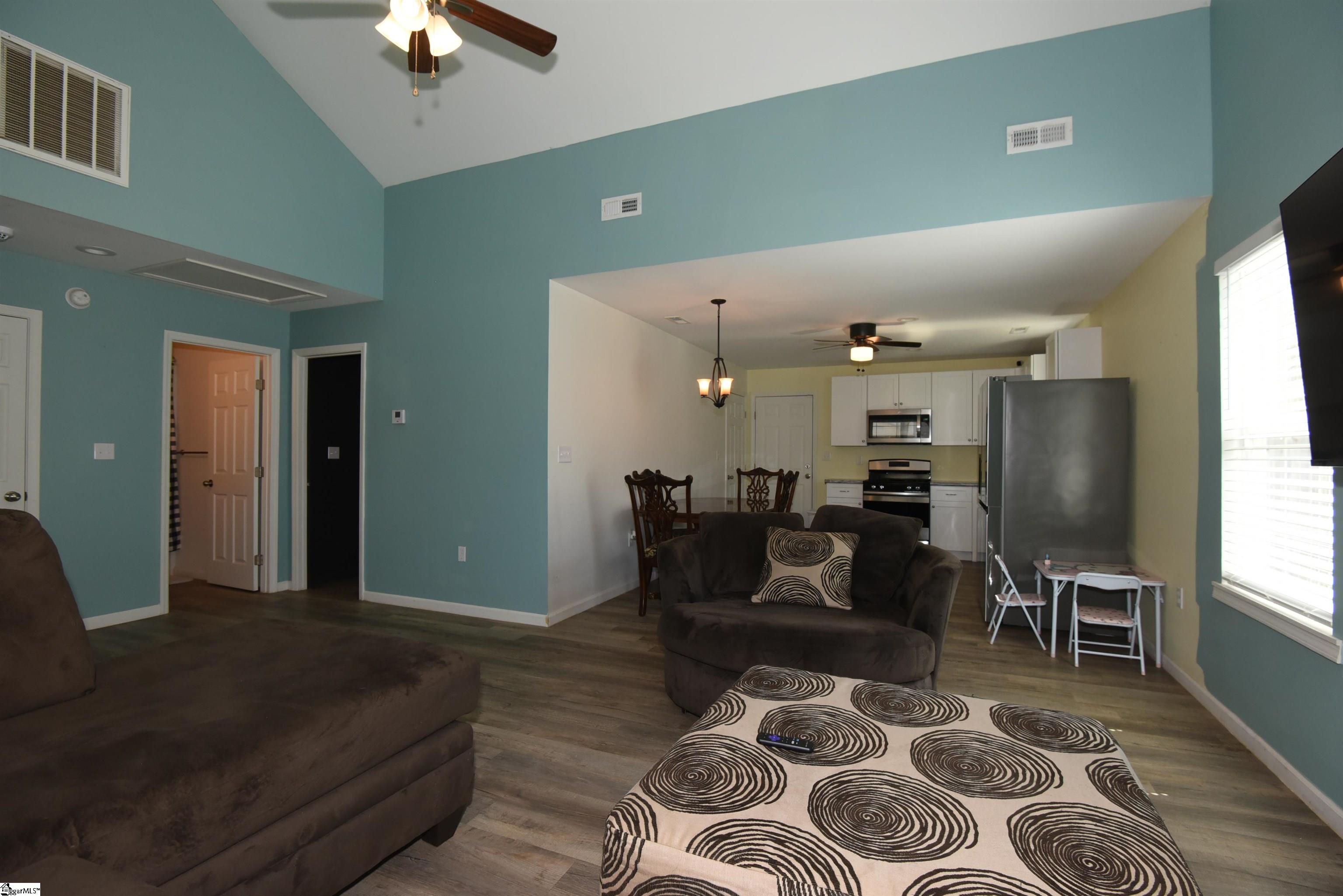 121 Colleton, Clinton, South Carolina image 5