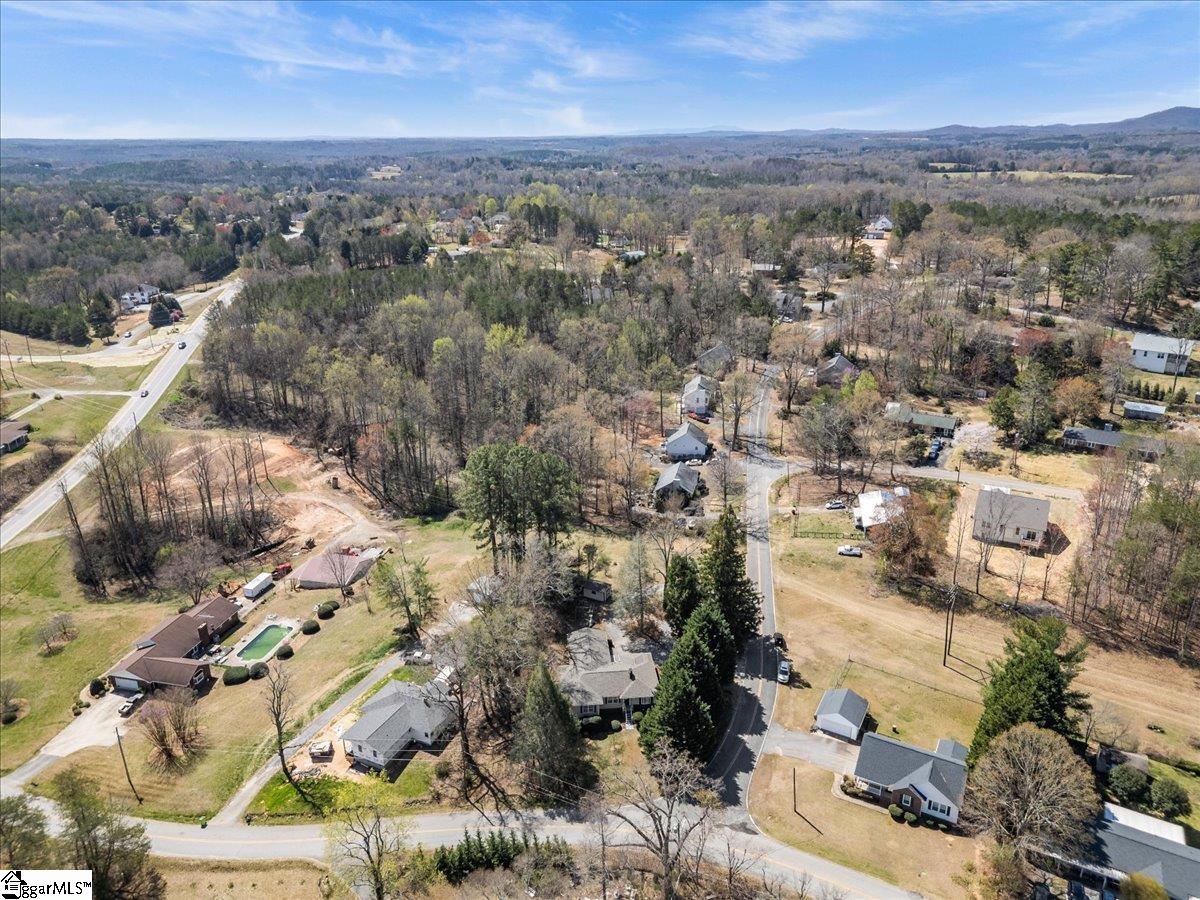103 Forest, Landrum, South Carolina image 32