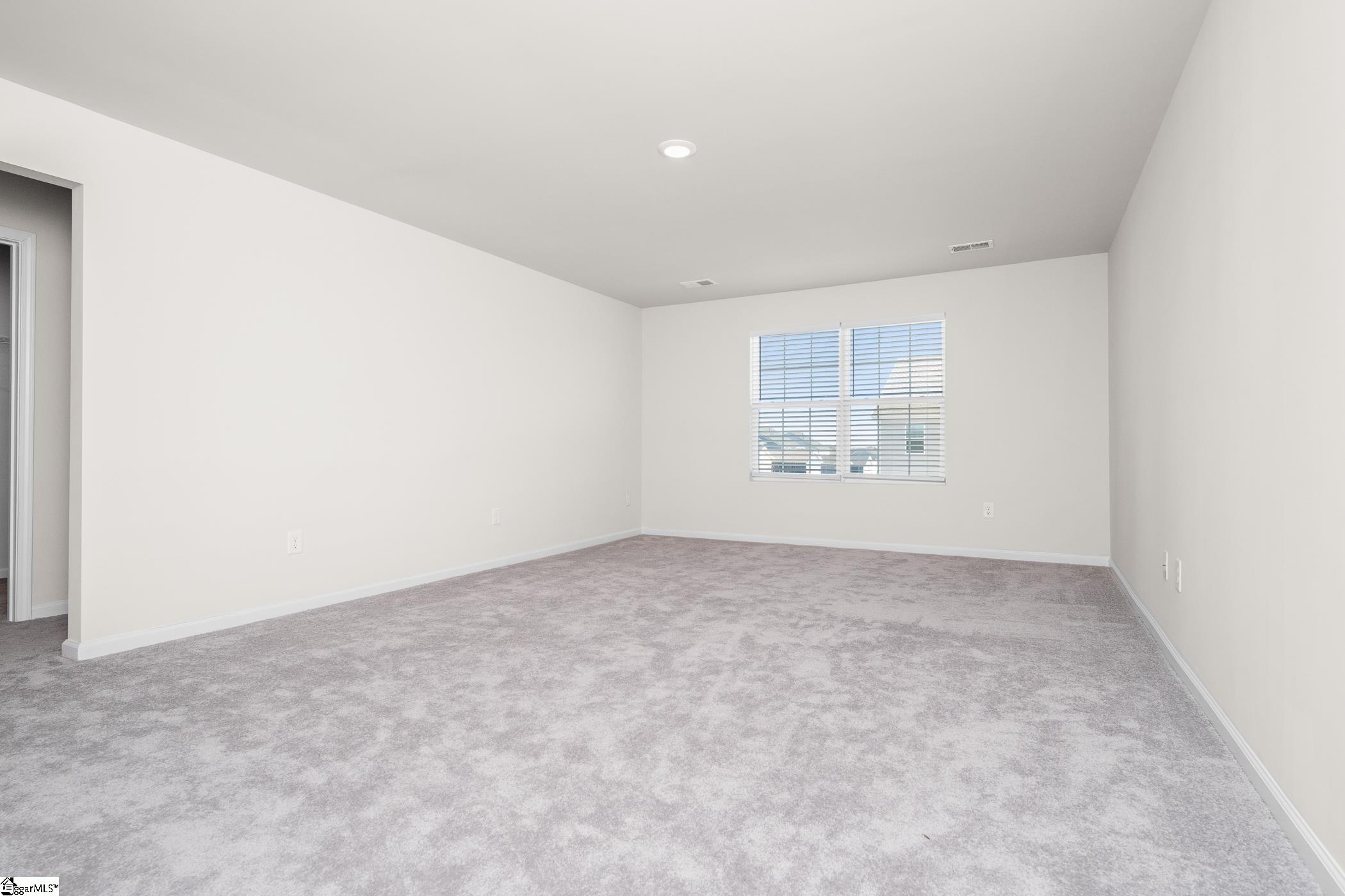 305 Novelty, Greer, South Carolina image 14