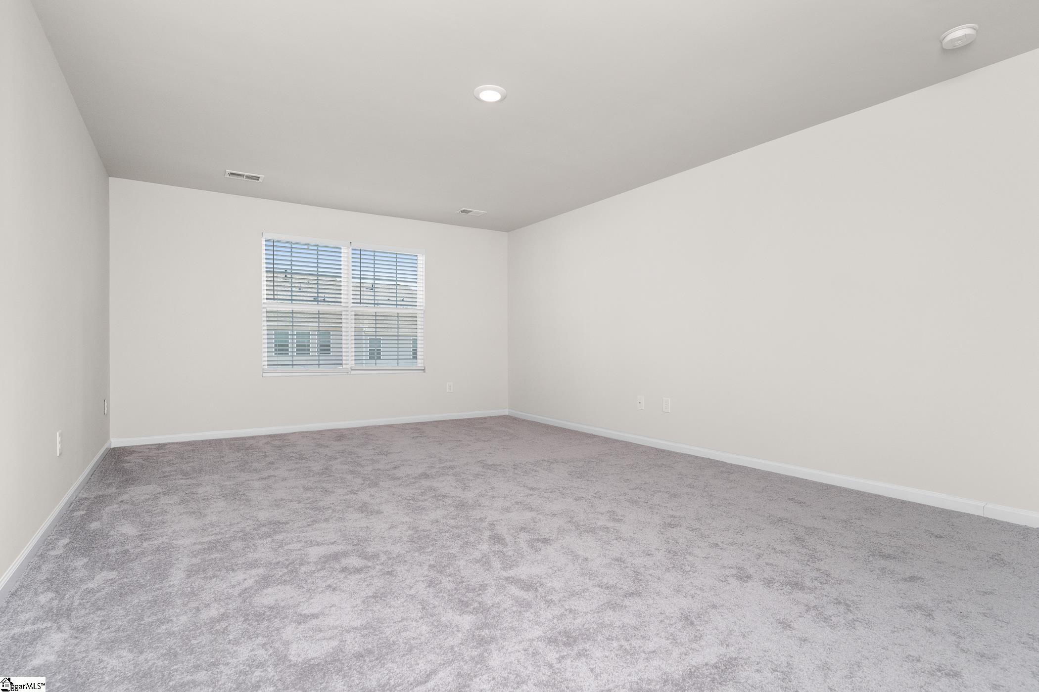 305 Novelty, Greer, South Carolina image 16