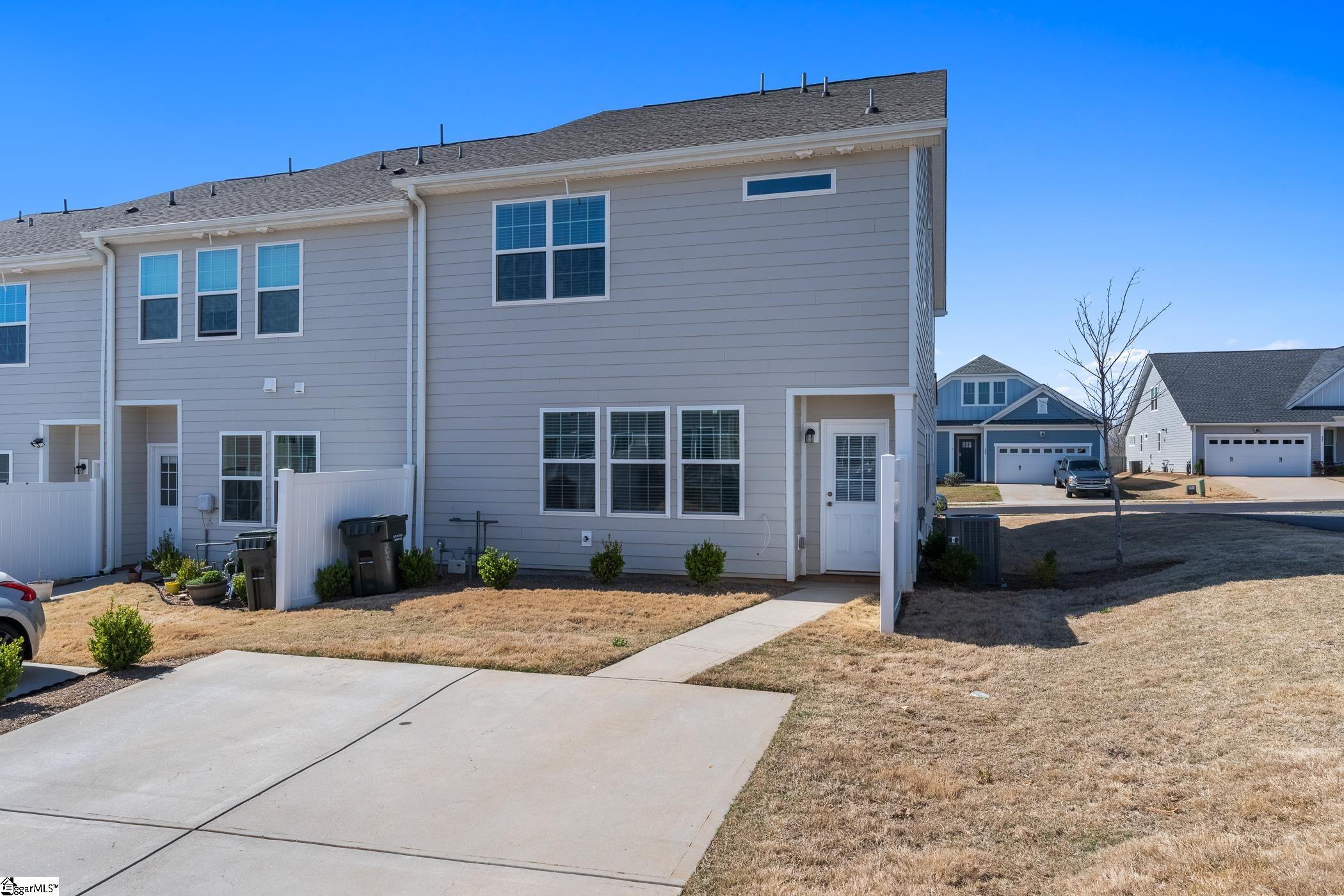 305 Novelty, Greer, South Carolina image 22