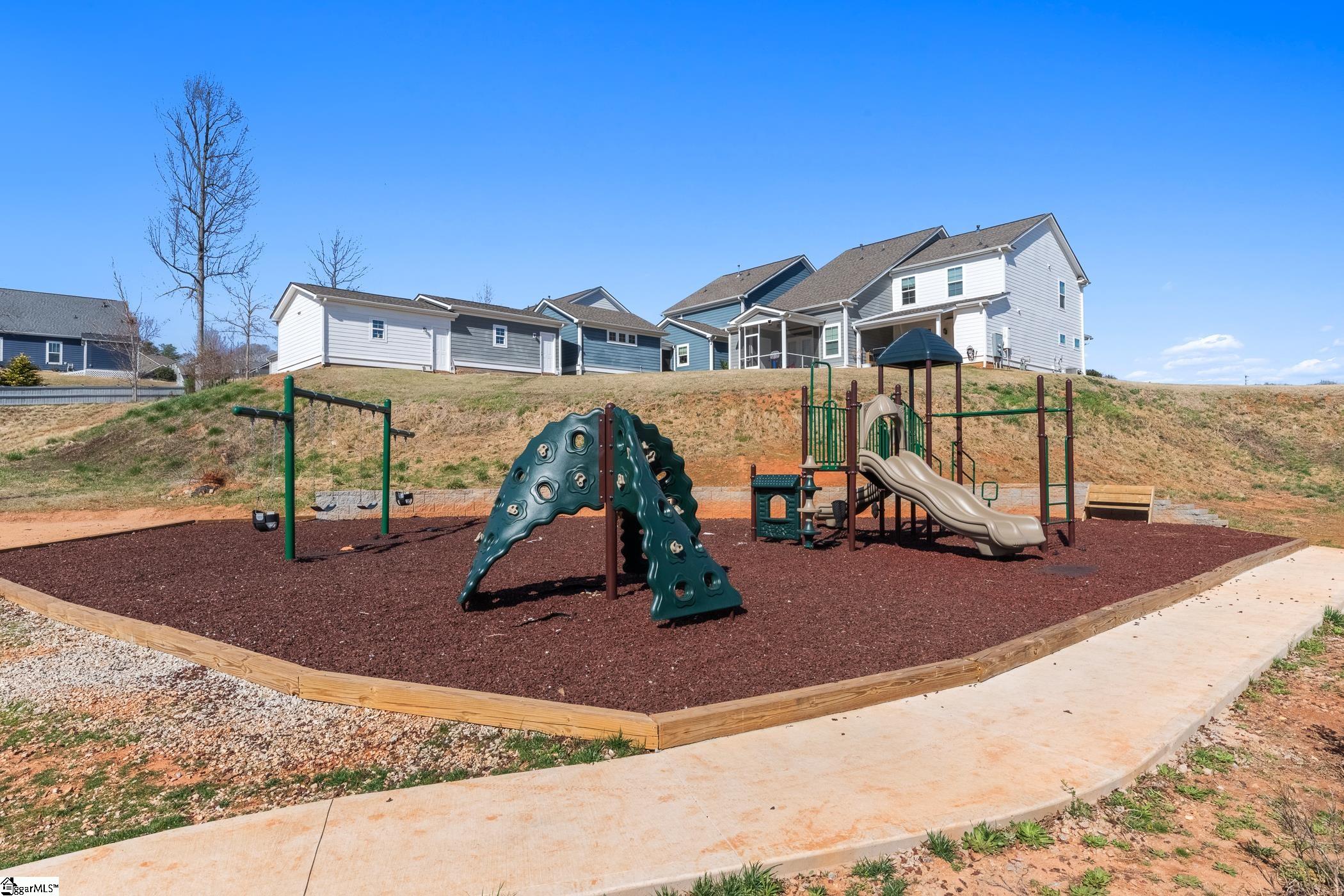 305 Novelty, Greer, South Carolina image 24