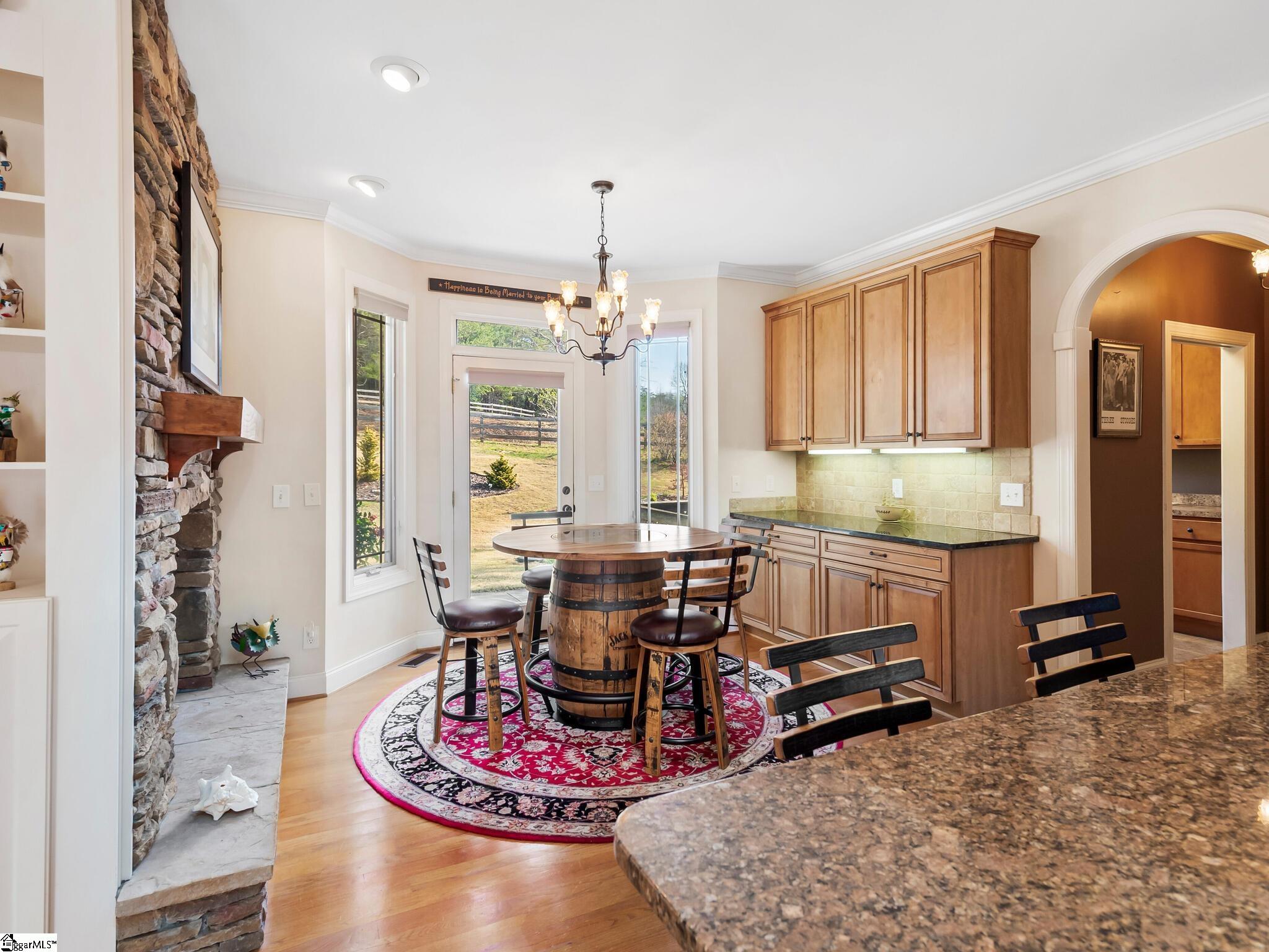 127 Pardo, Landrum, South Carolina image 11
