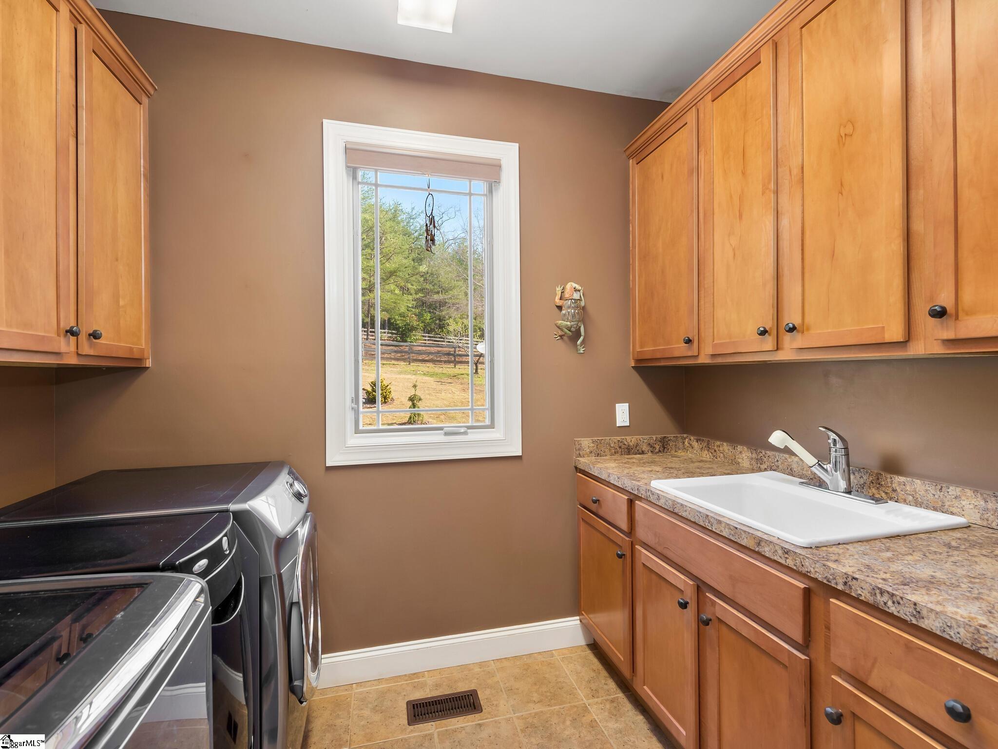 127 Pardo, Landrum, South Carolina image 17