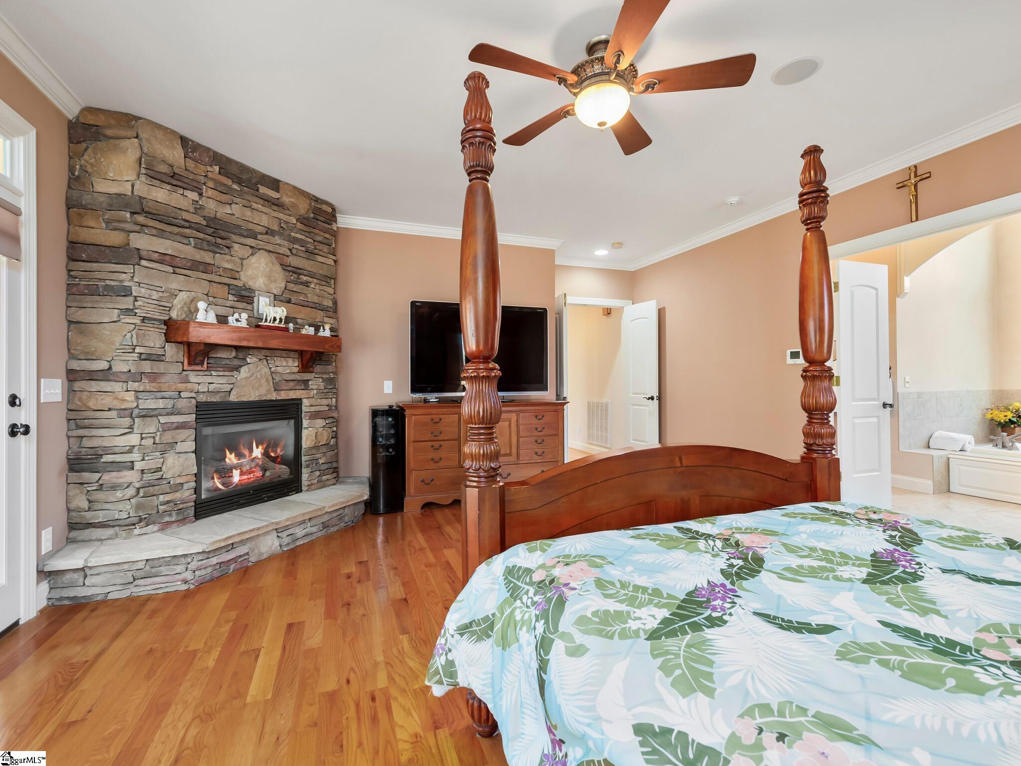 127 Pardo, Landrum, South Carolina image 21