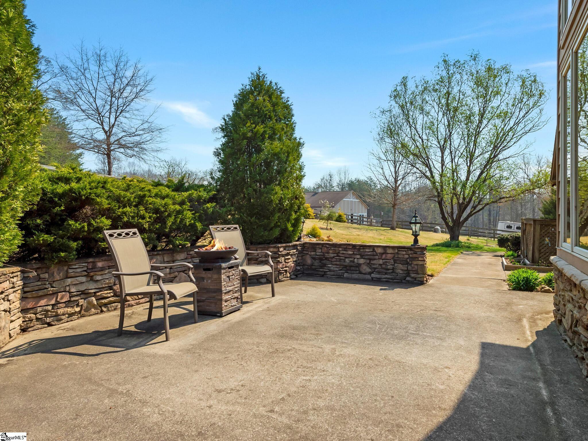 127 Pardo, Landrum, South Carolina image 35