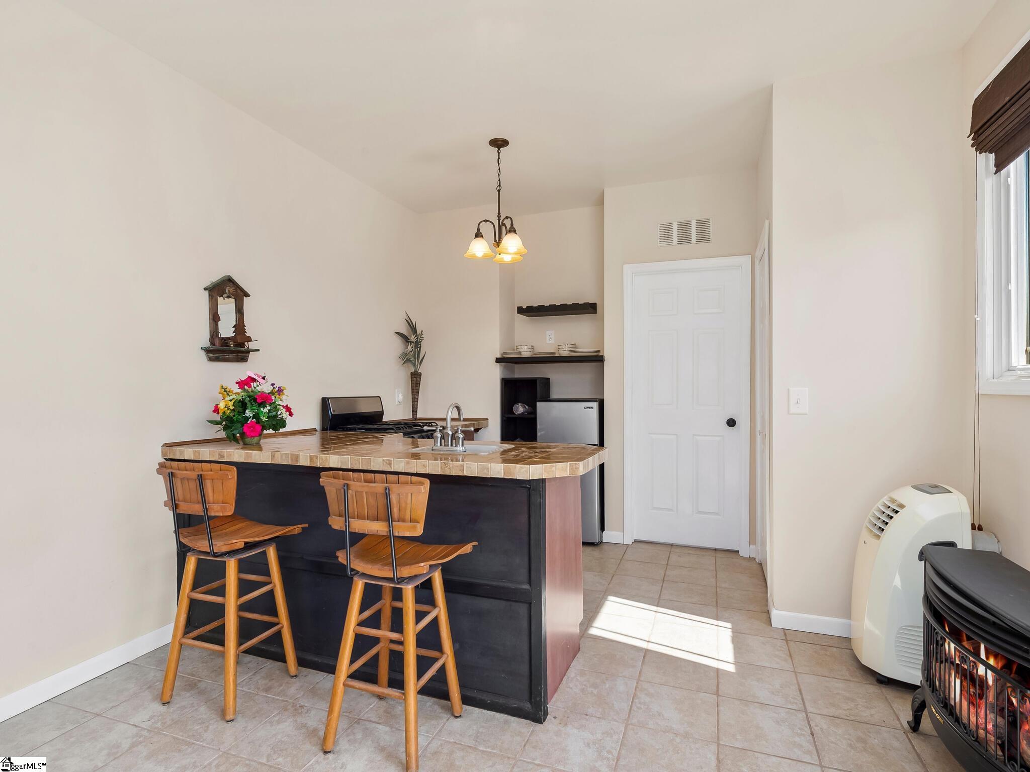 127 Pardo, Landrum, South Carolina image 41