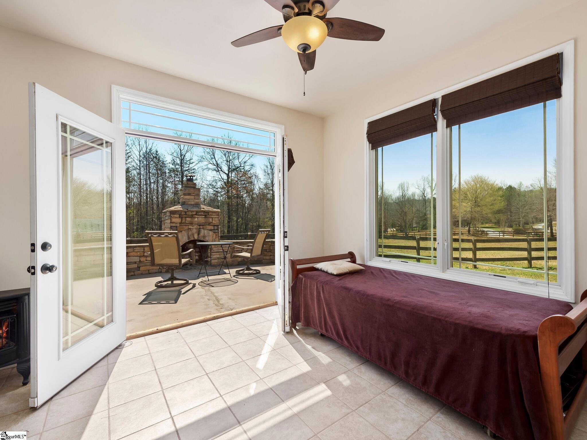 127 Pardo, Landrum, South Carolina image 42