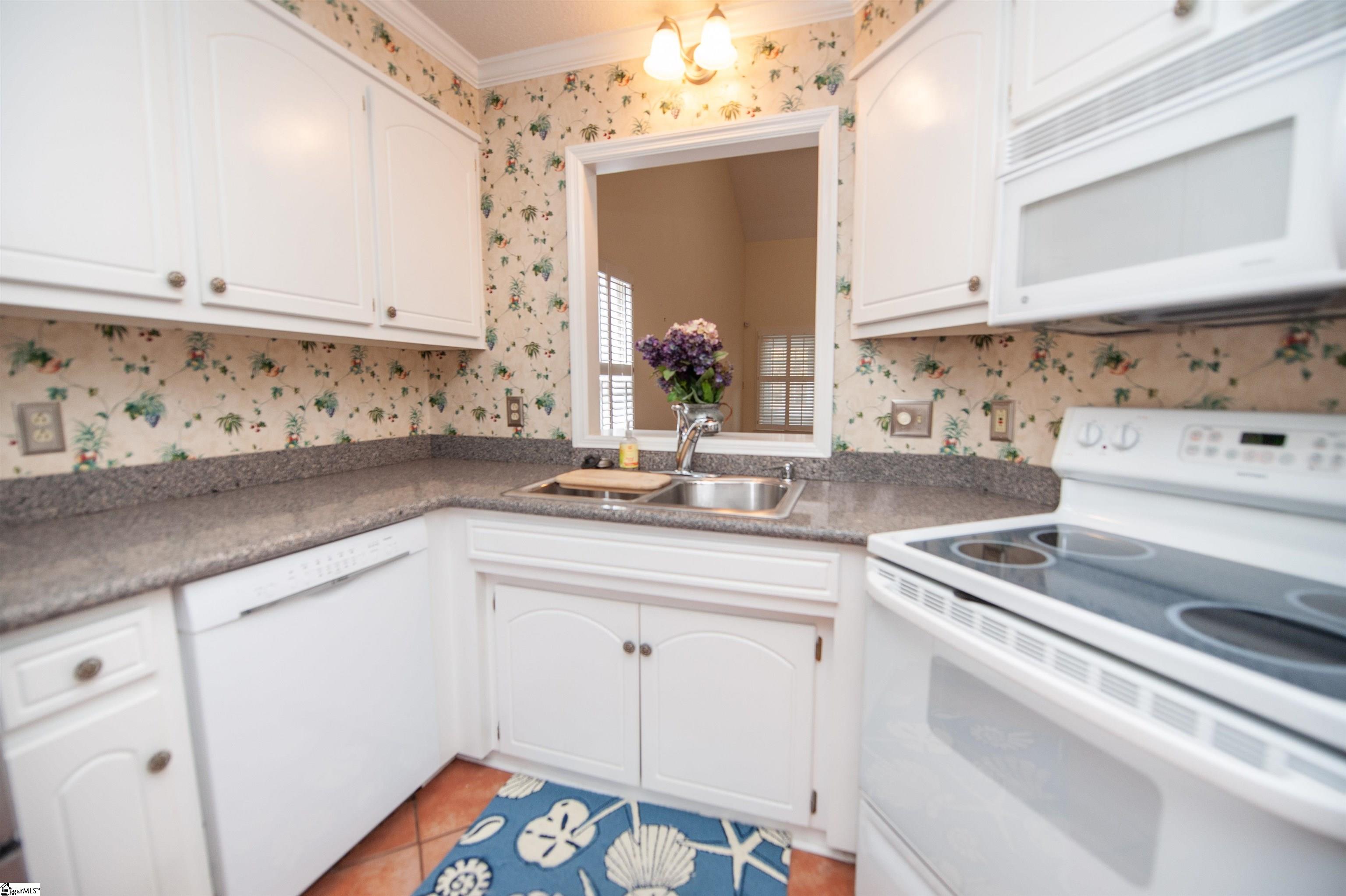 18 Arbour, Spartanburg, South Carolina image 2