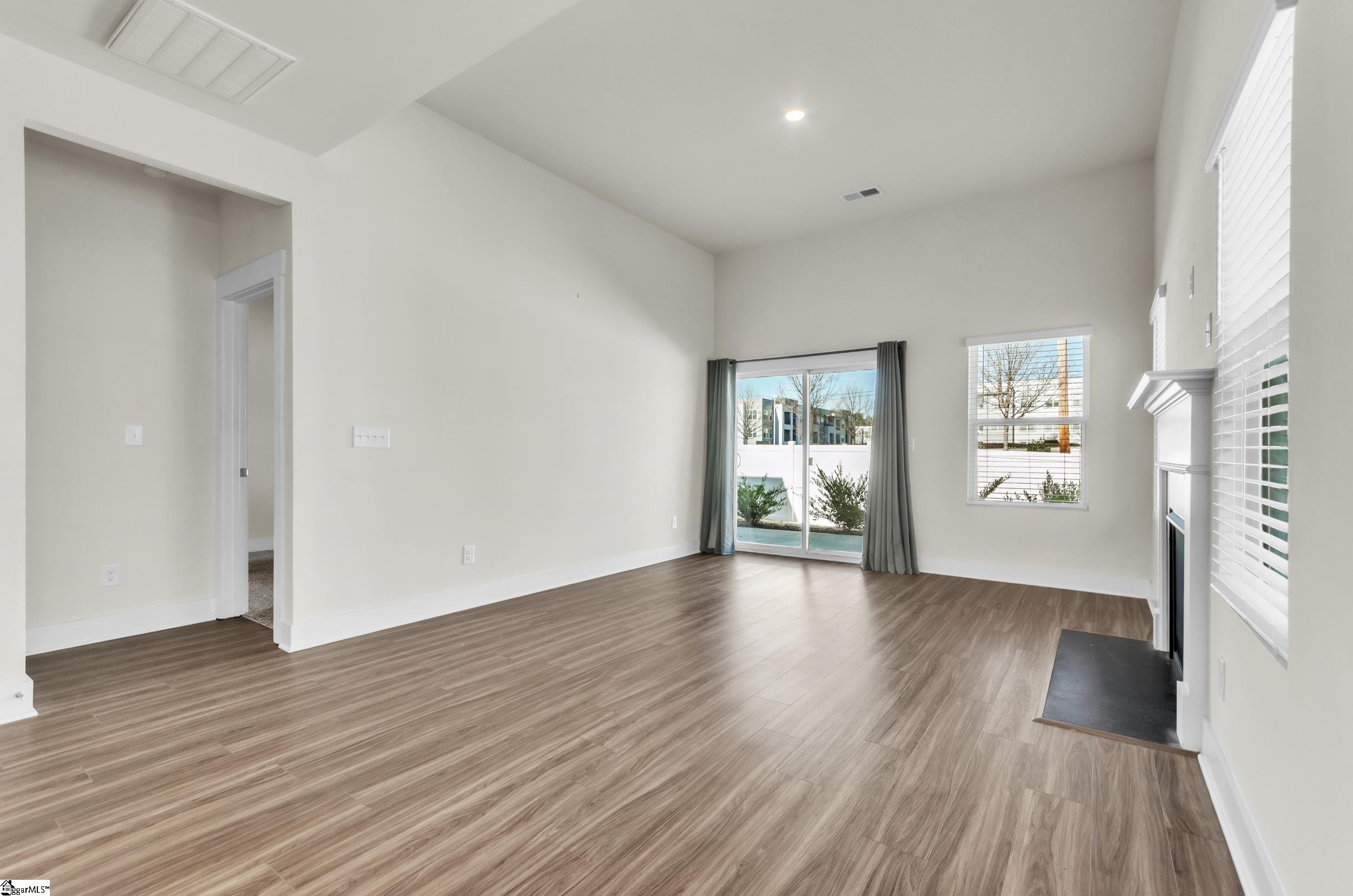 150 Bromes, Greenville, South Carolina image 9