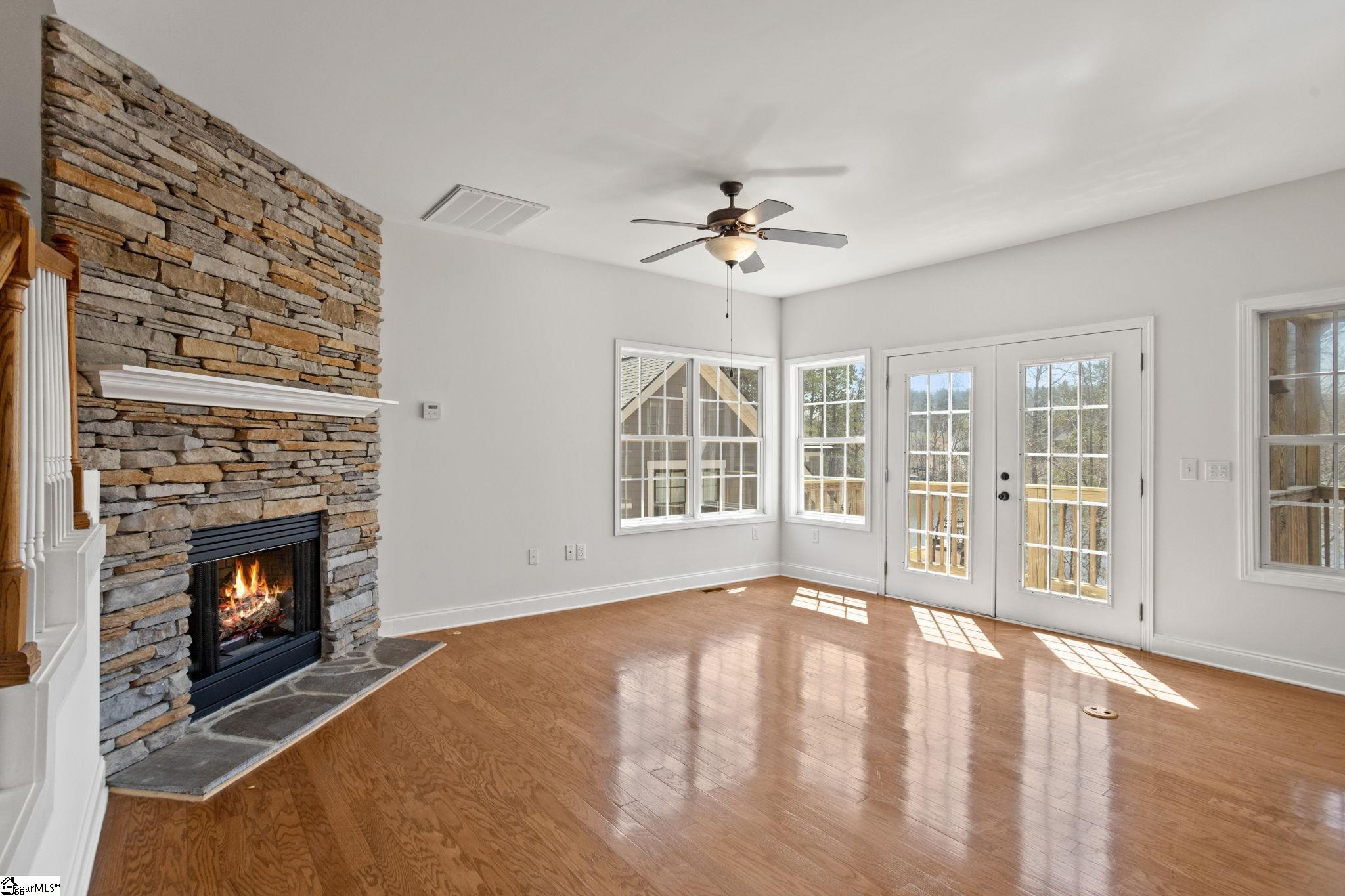 210 E Waters Edge, West Union, South Carolina image 16