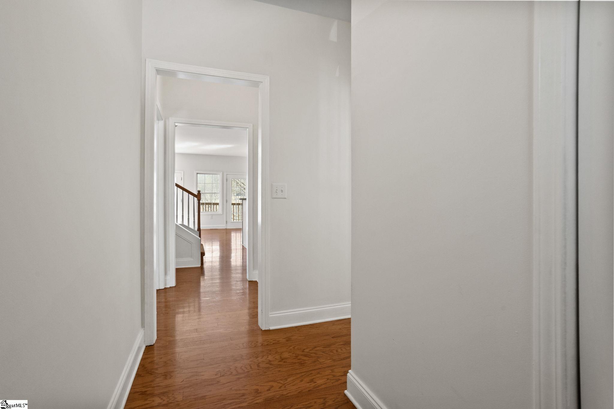210 E Waters Edge, West Union, South Carolina image 4