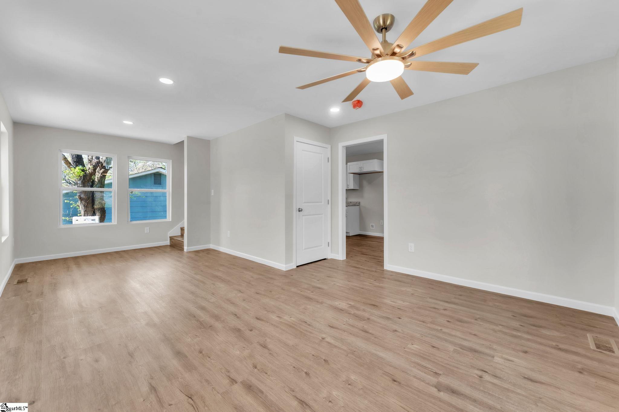 844 Carson, Spartanburg, South Carolina image 4