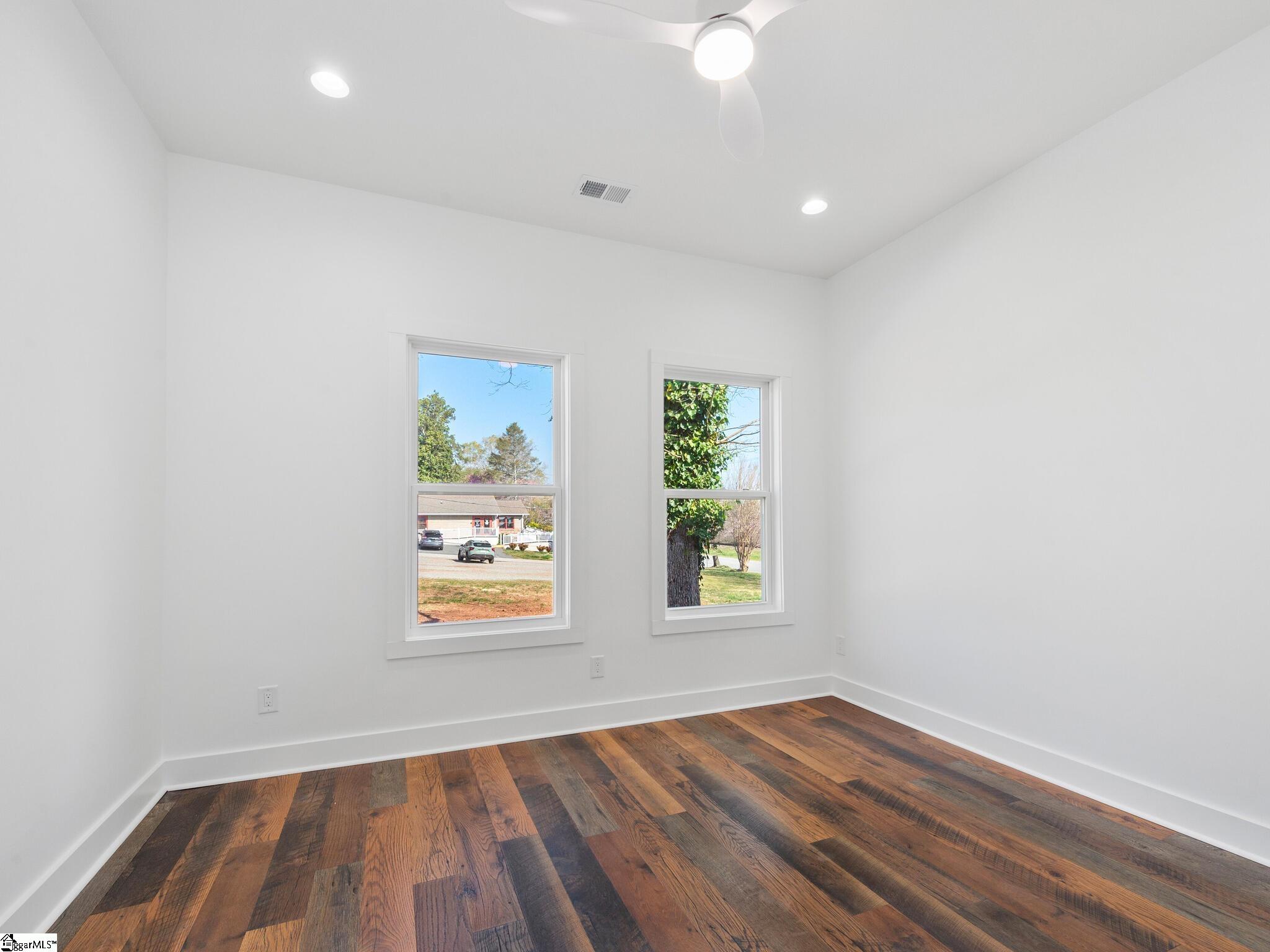 202 S Howard, Landrum, South Carolina image 19