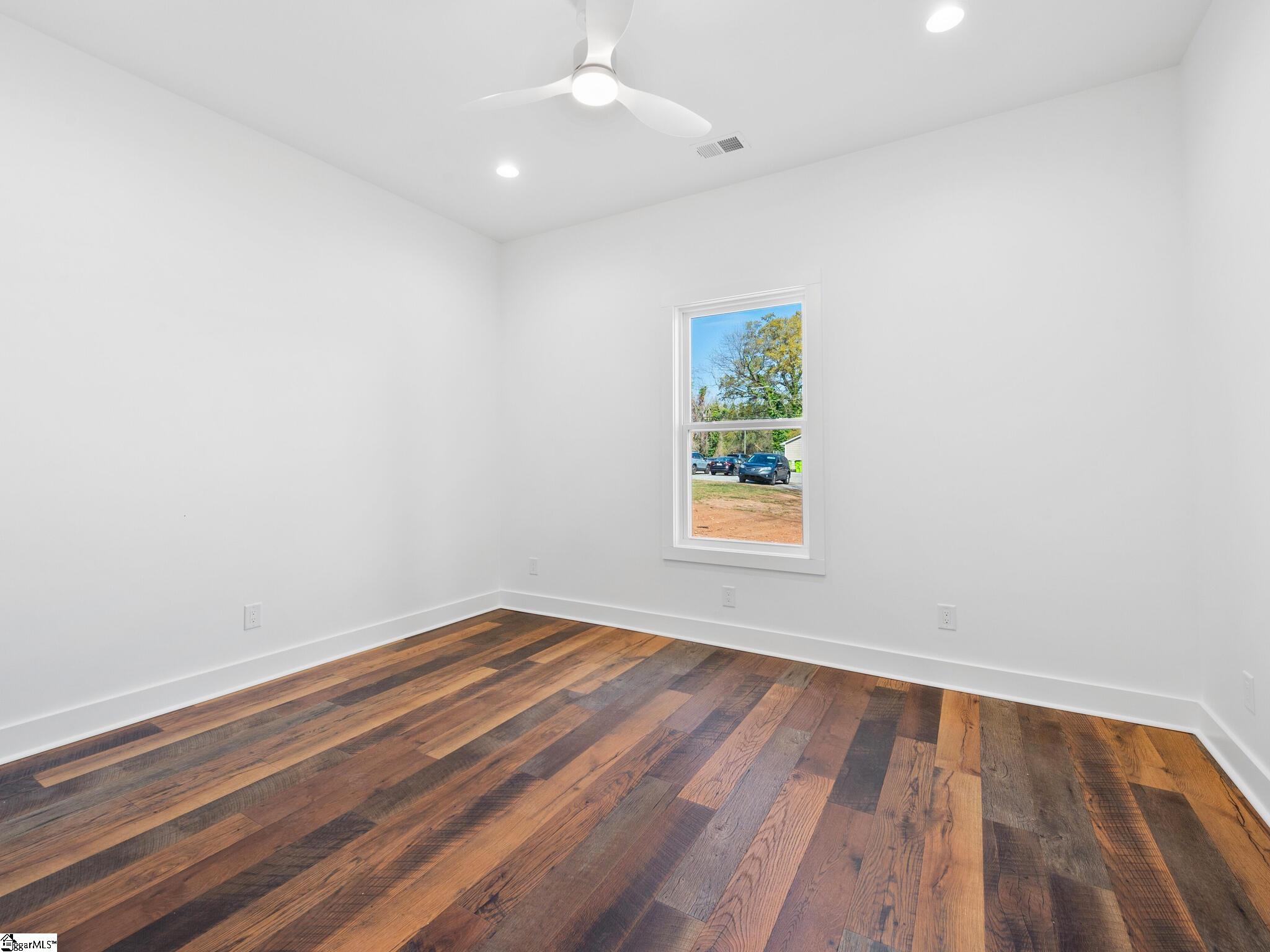 202 S Howard, Landrum, South Carolina image 23