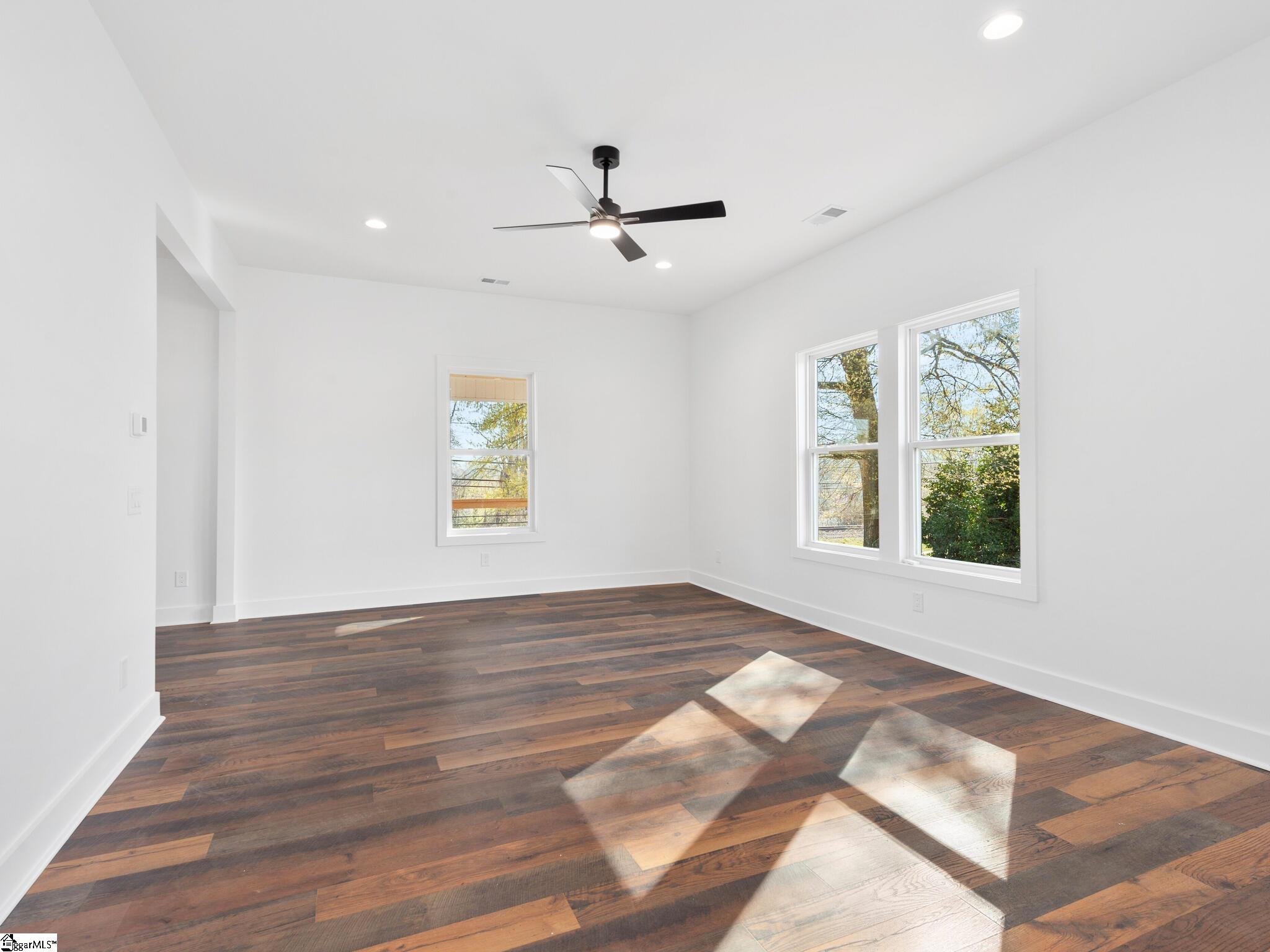 202 S Howard, Landrum, South Carolina image 4